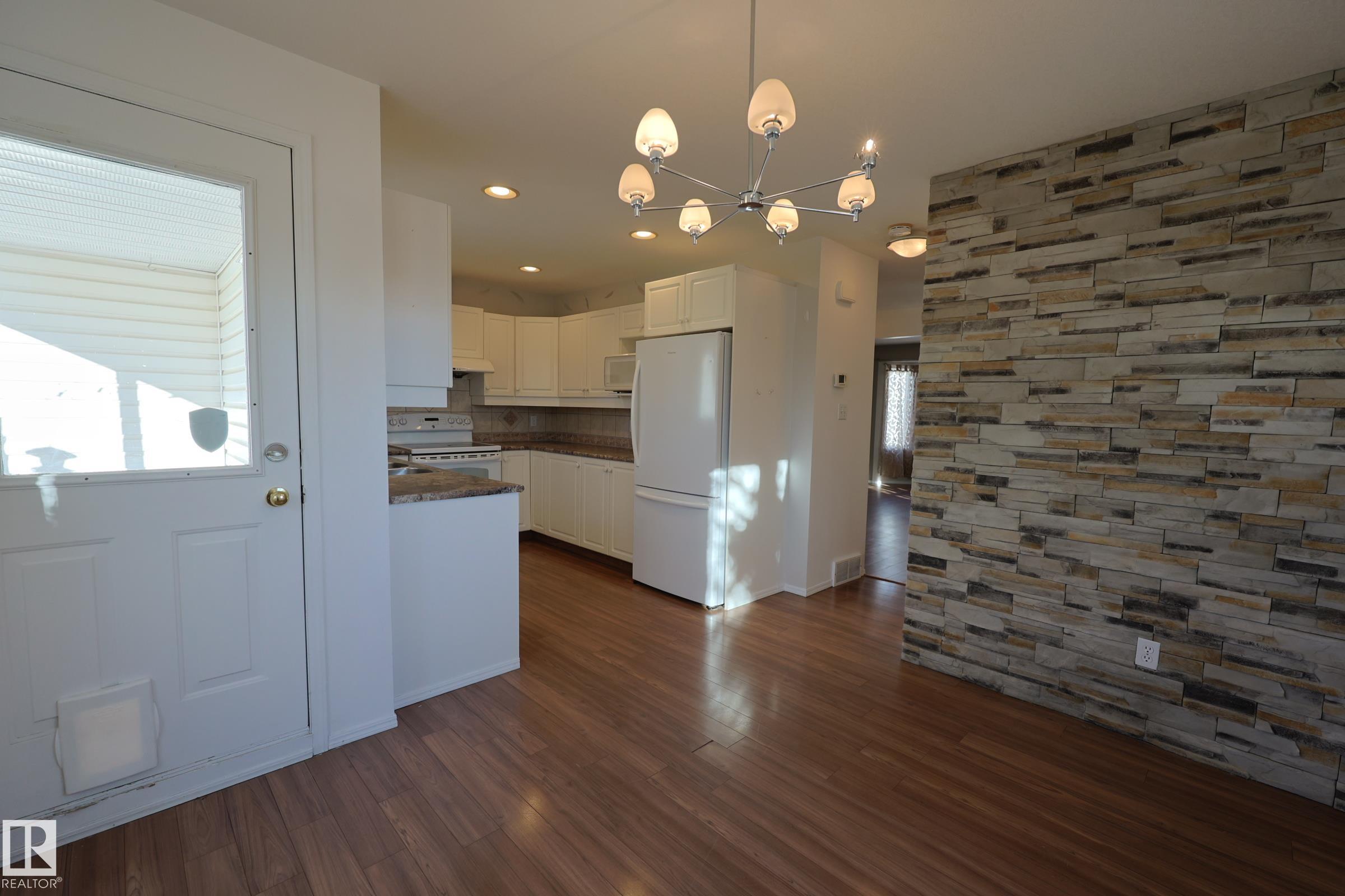 Photo 24 at 9447 156 Street NW, Sherwood, Edmonton
