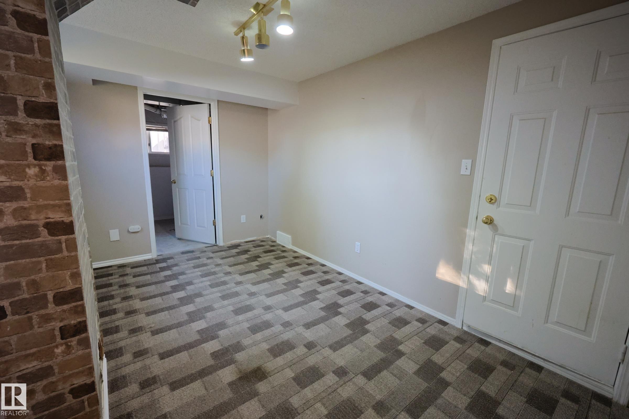 Photo 37 at 9447 156 Street NW, Sherwood, Edmonton