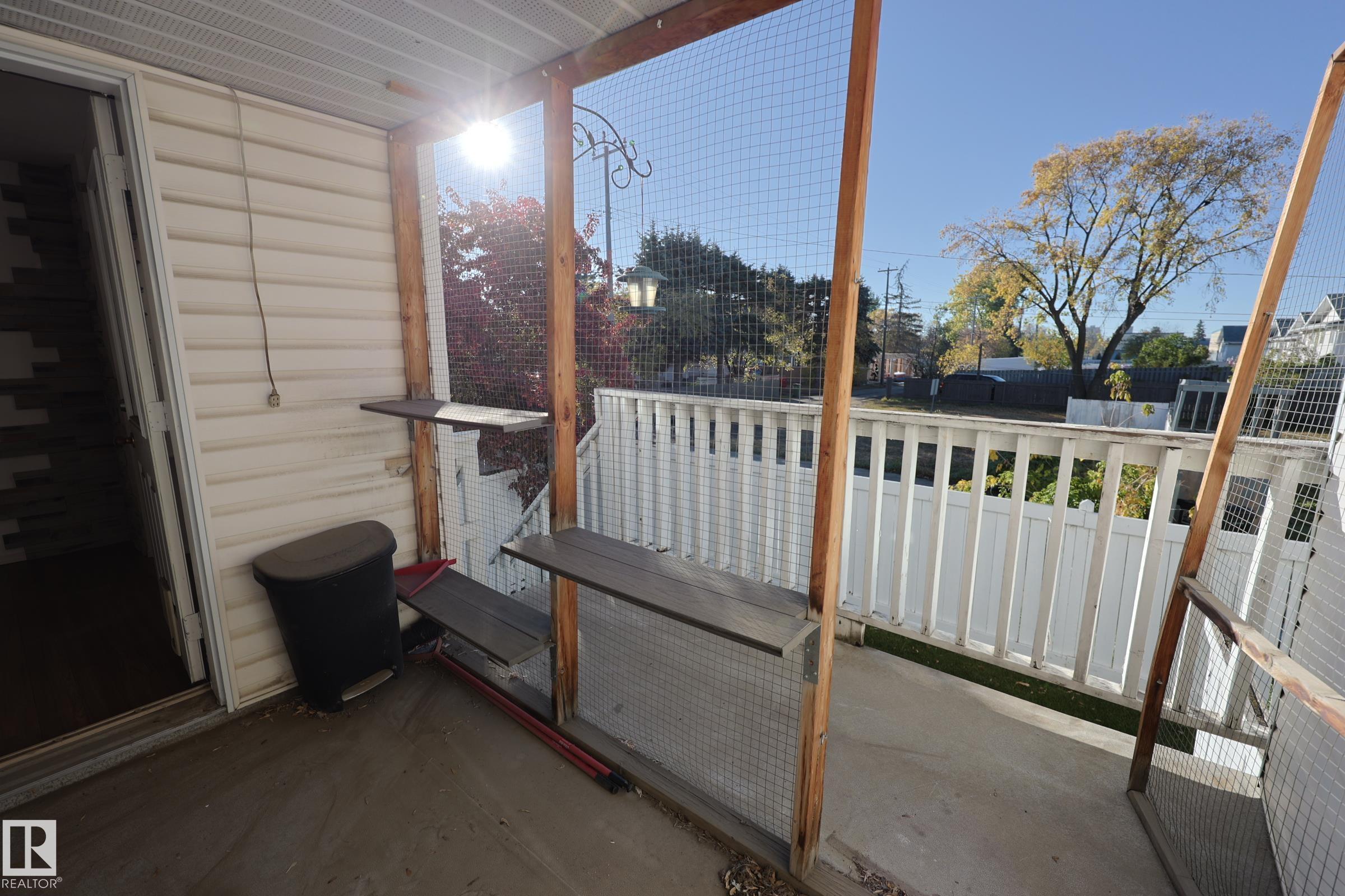 Photo 6 at 9447 156 Street NW, Sherwood, Edmonton