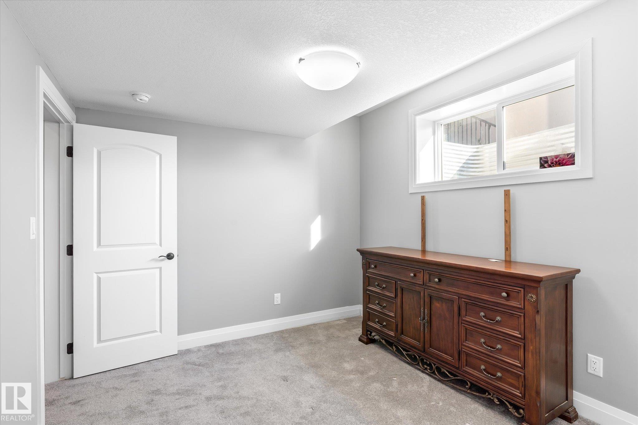 Photo 35 at 5 Sparrow Close, South Fort, Fort Saskatchewan