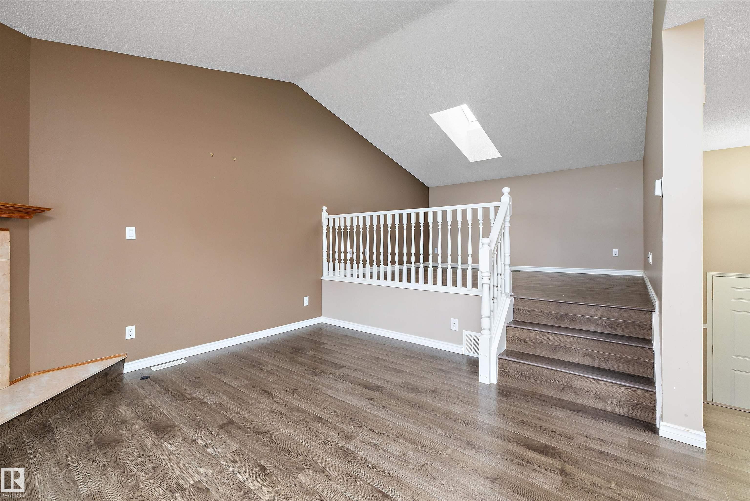 Photo 9 at 1821 Mill Woods Road E NW, Daly Grove, Edmonton
