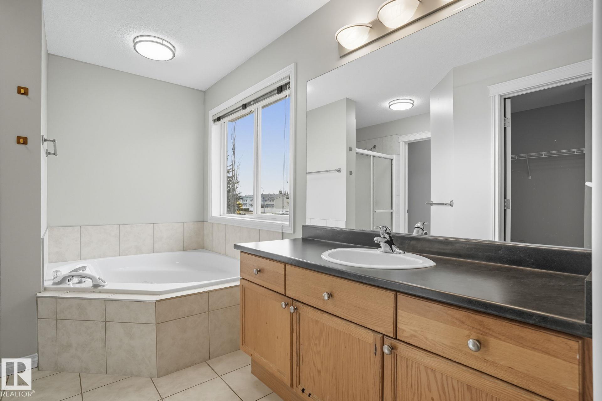 Photo 18 at 16104 81 Street NW, Mayliewan, Edmonton