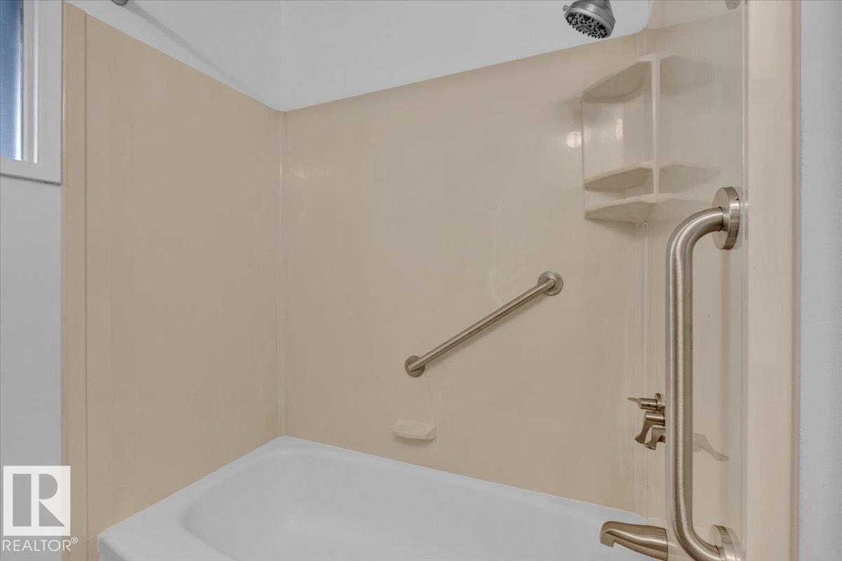 Photo 25 at 11739 39 Avenue NW, Greenfield, Edmonton