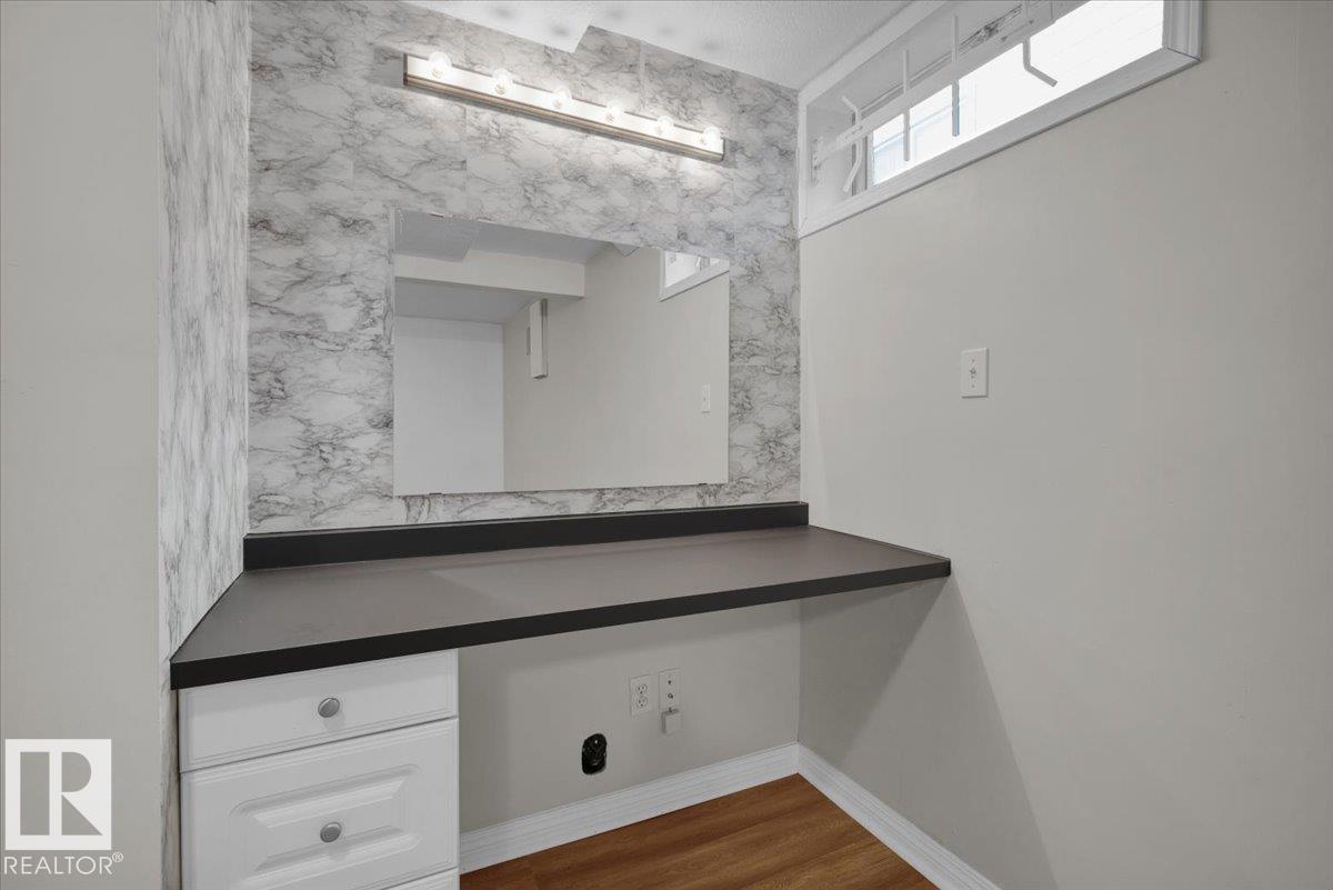 Photo 31 at 11739 39 Avenue NW, Greenfield, Edmonton