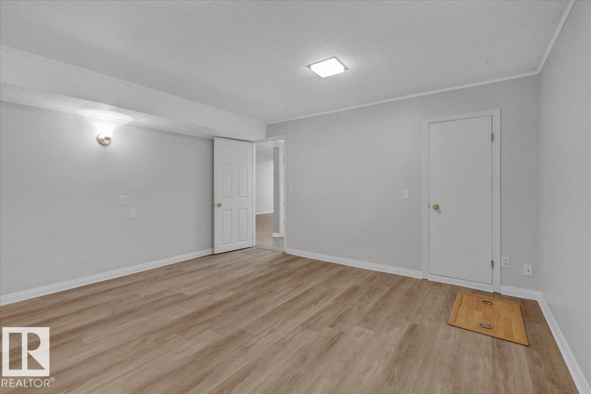 Photo 39 at 11739 39 Avenue NW, Greenfield, Edmonton