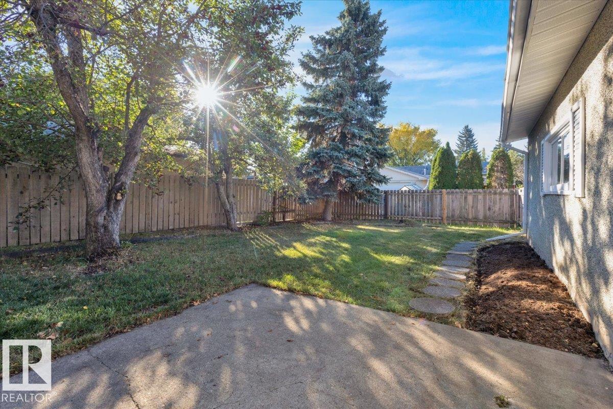 Photo 45 at 11739 39 Avenue NW, Greenfield, Edmonton