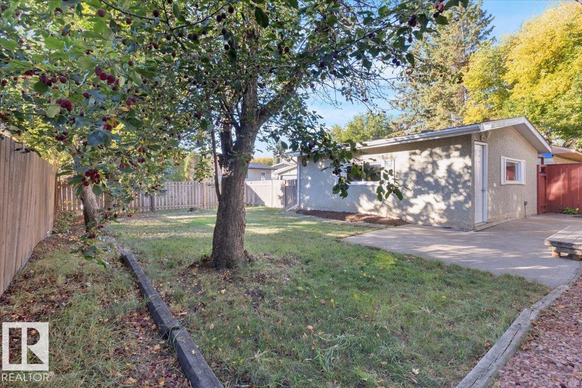 Photo 46 at 11739 39 Avenue NW, Greenfield, Edmonton