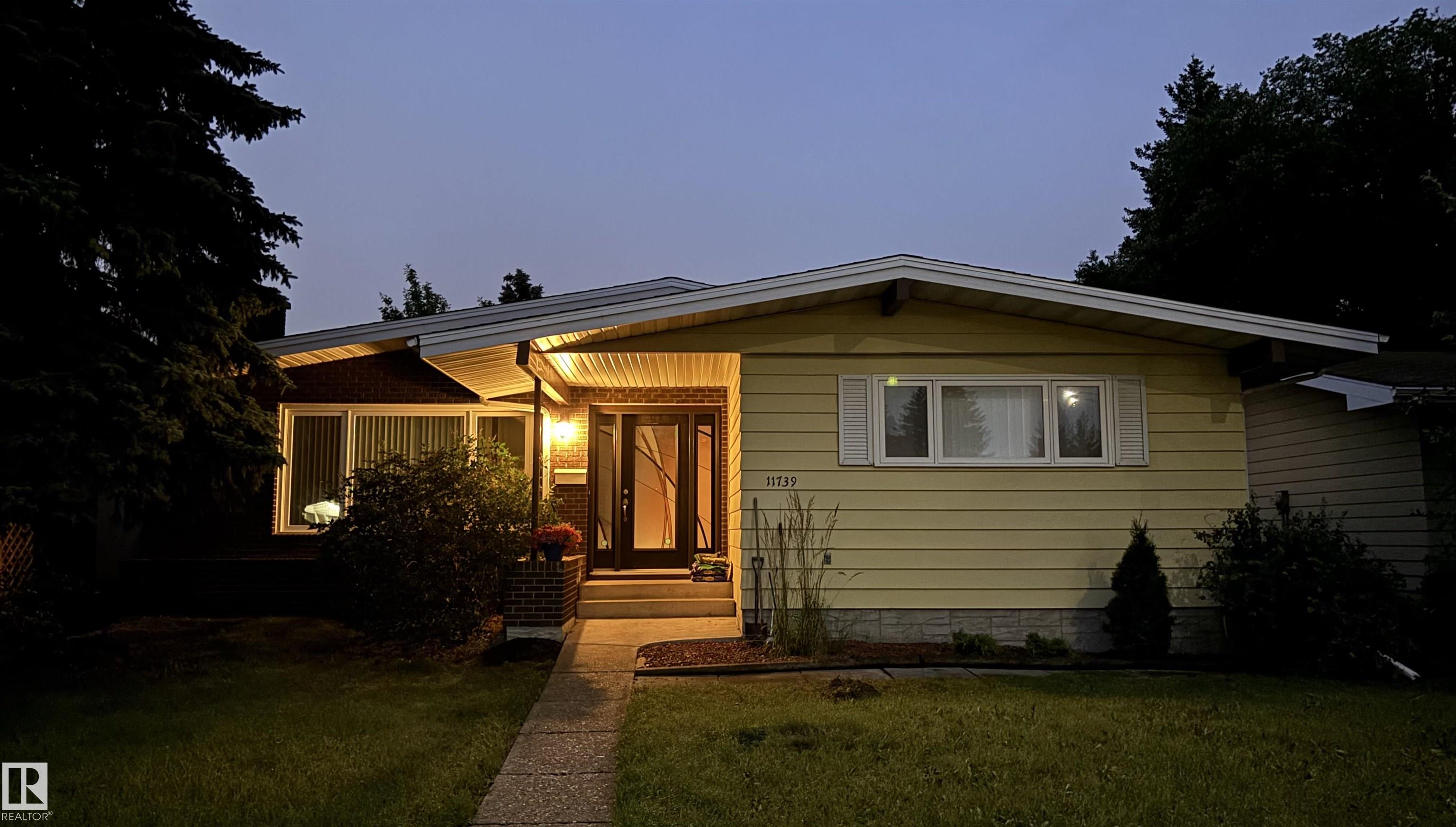 Photo 55 at 11739 39 Avenue NW, Greenfield, Edmonton