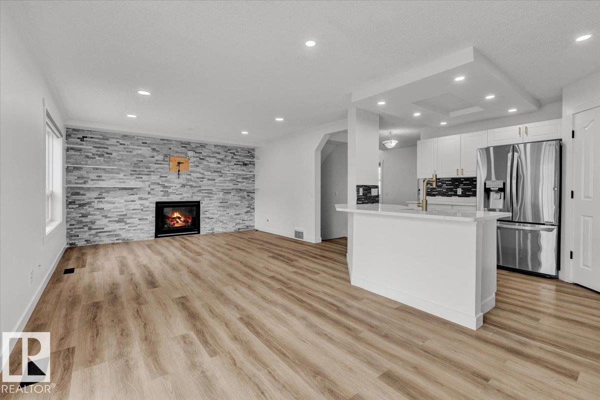 Photo 13 at 14050 159a Avenue NW, Carlton, Edmonton