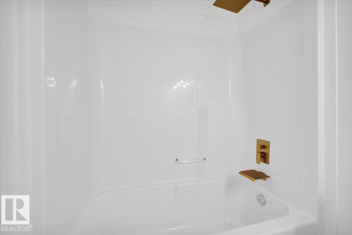 Photo 26 at 14050 159a Avenue NW, Carlton, Edmonton