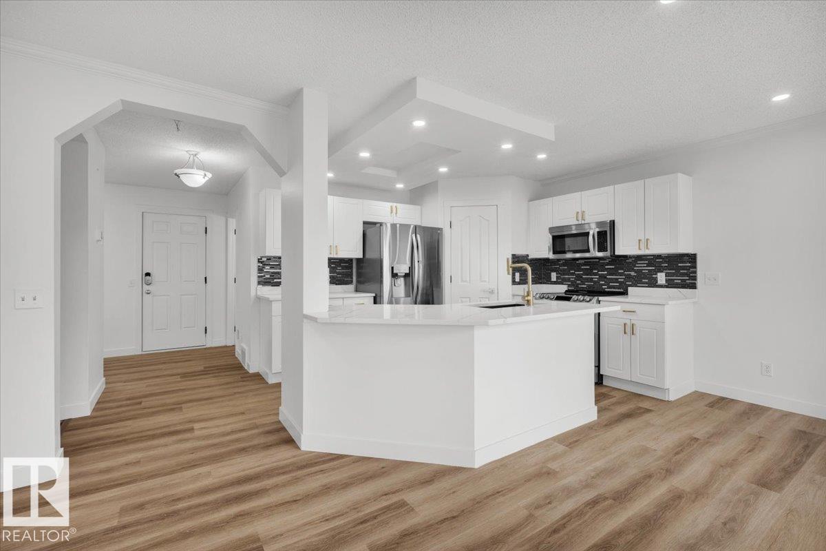 Photo 5 at 14050 159a Avenue NW, Carlton, Edmonton