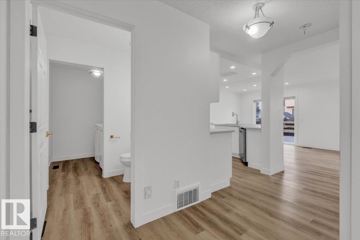 Photo 10 at 14050 159a Avenue NW, Carlton, Edmonton