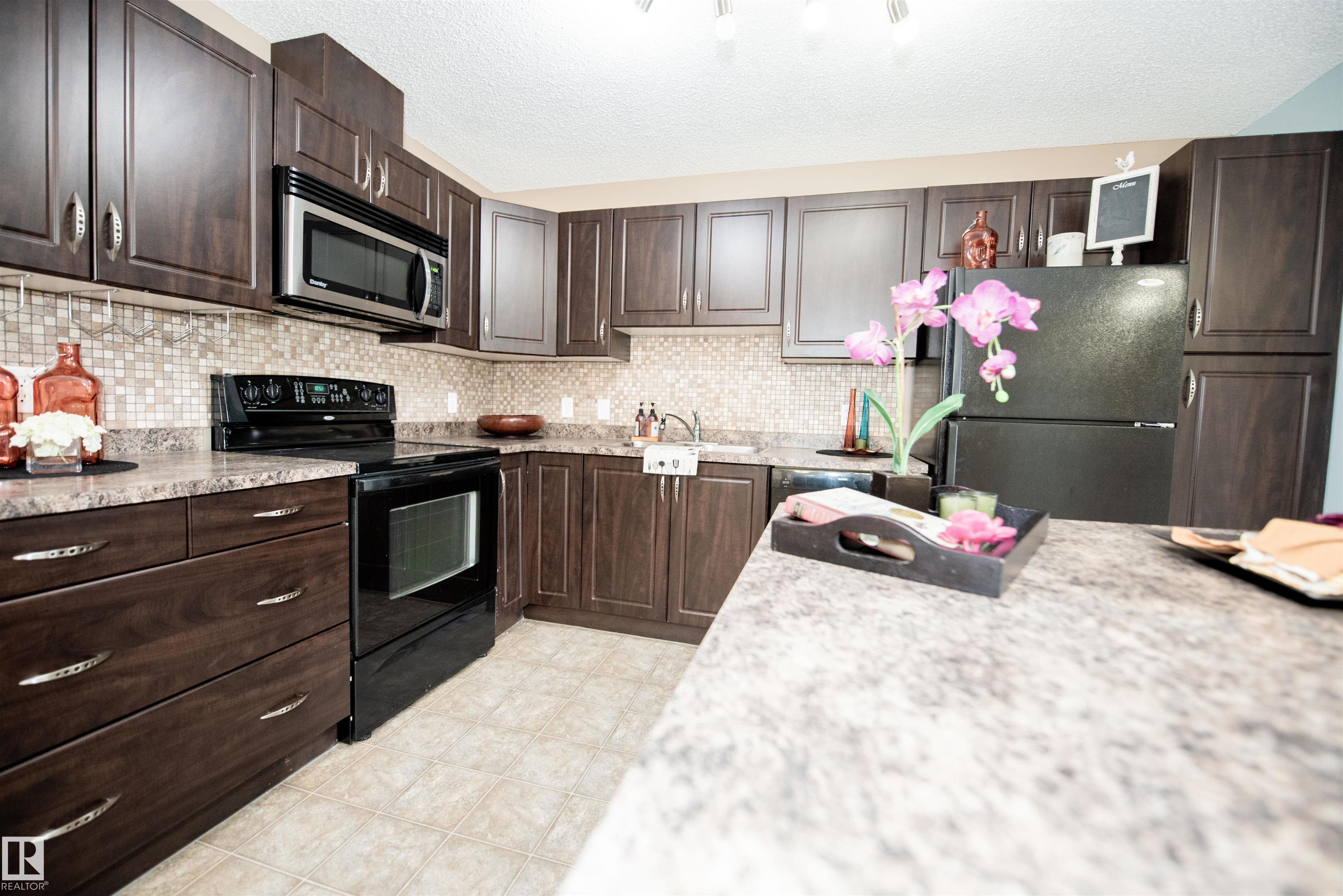 Photo 12 at 209 - 16035 132 Street NW, Oxford, Edmonton