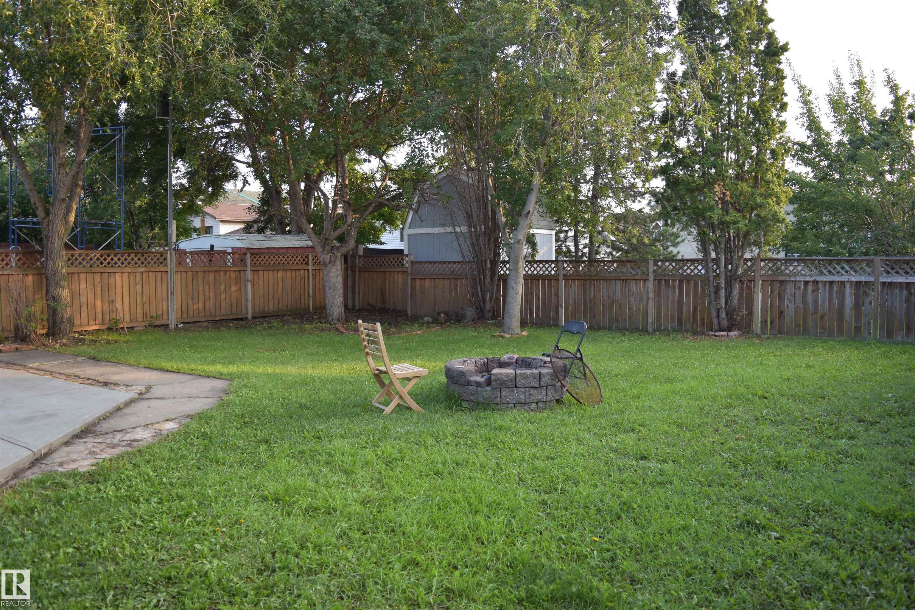 Photo 19 at 1036 38 Street NW, Crawford Plains, Edmonton
