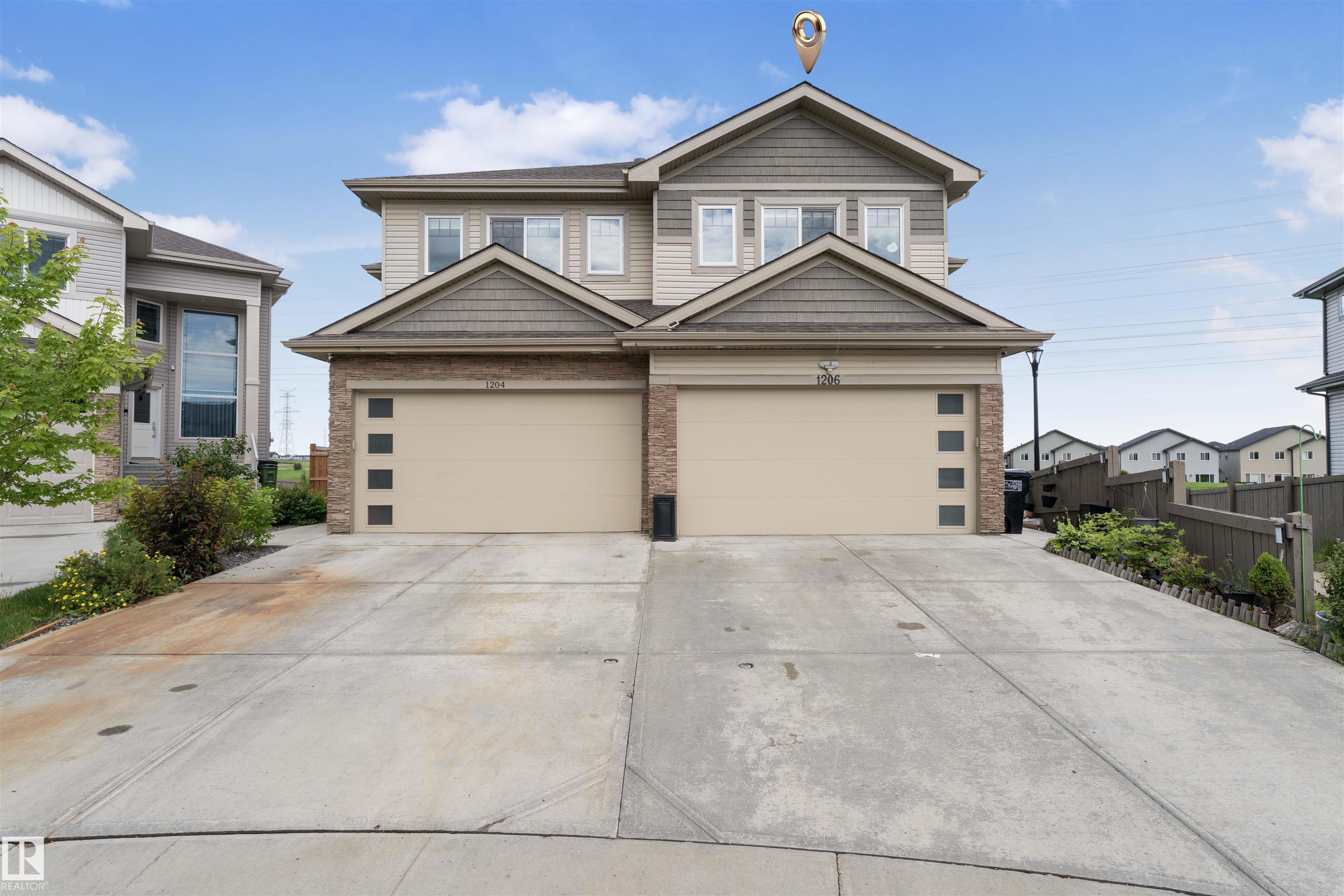 Photo 2 at 1206 27 Street NW, Laurel, Edmonton