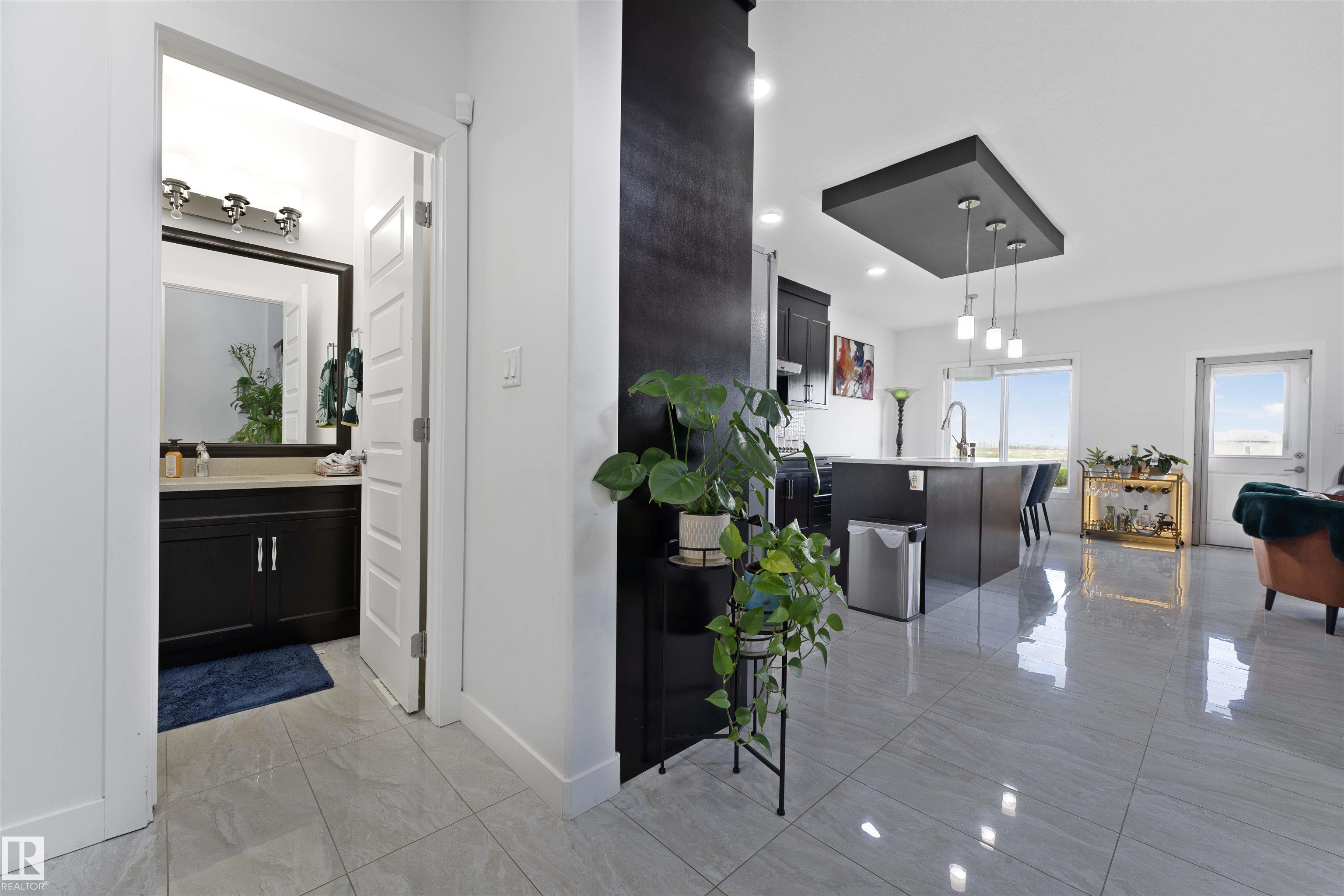 Photo 8 at 1206 27 Street NW, Laurel, Edmonton