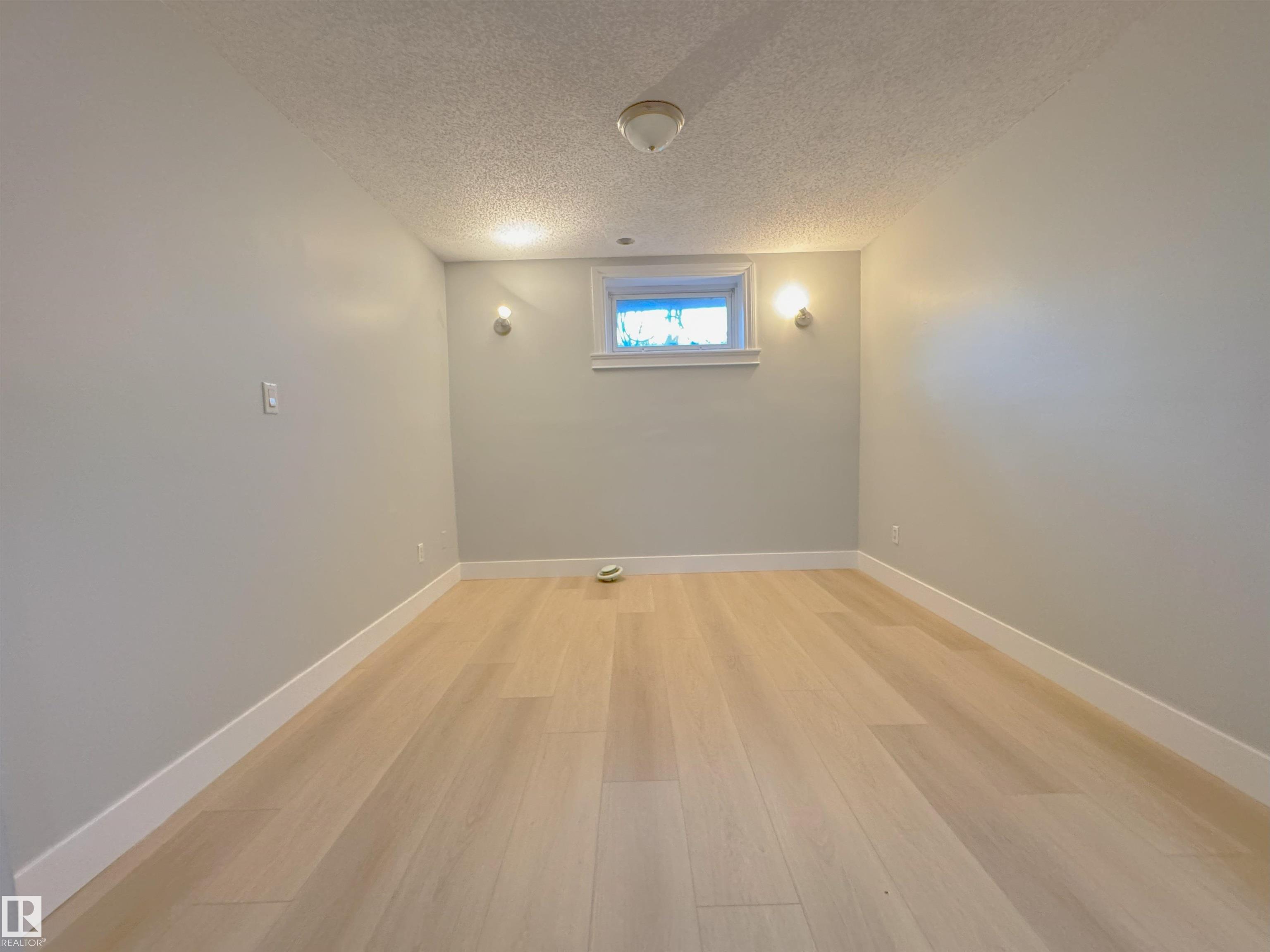 Photo 21 at 7807 36 Avenue NW, Richfield, Edmonton