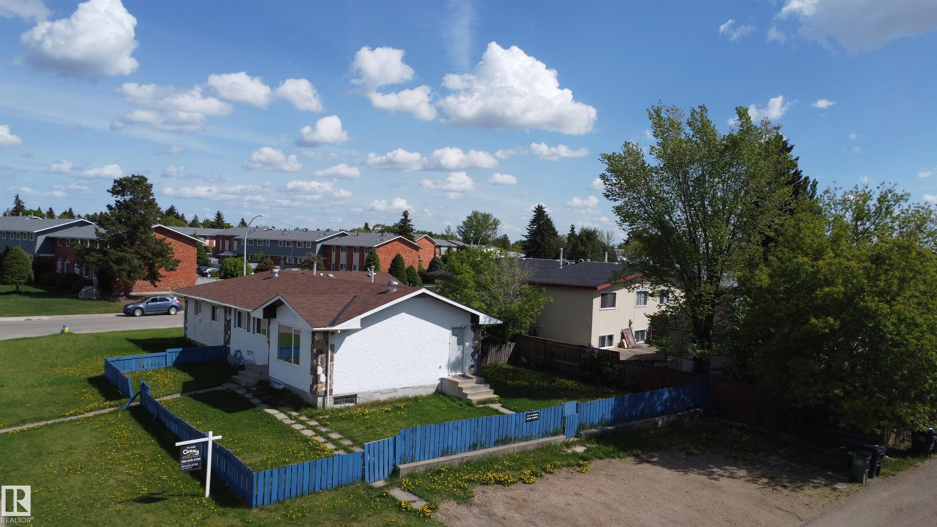 Photo 4 at 7807 36 Avenue NW, Richfield, Edmonton