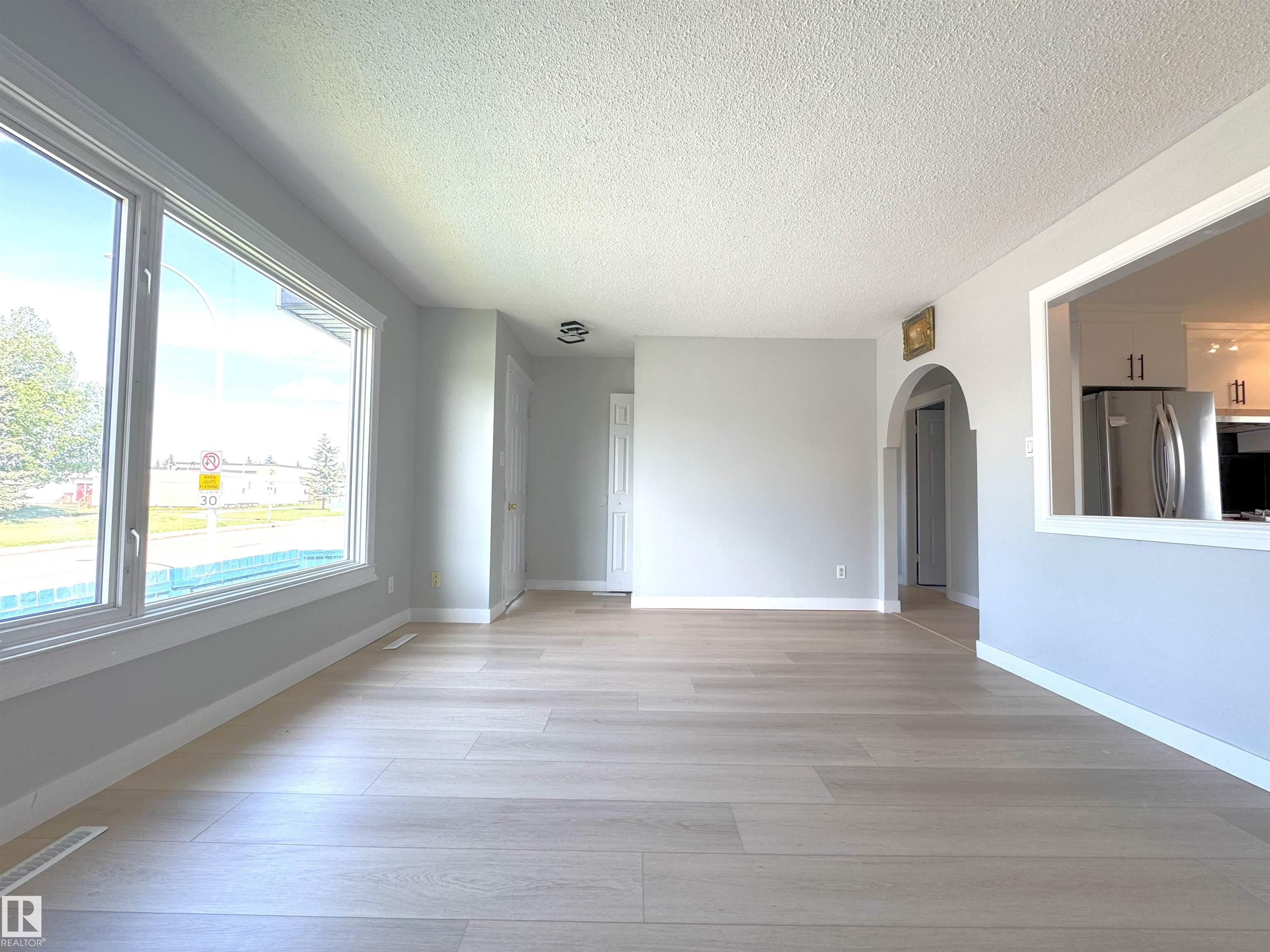 Photo 7 at 7807 36 Avenue NW, Richfield, Edmonton