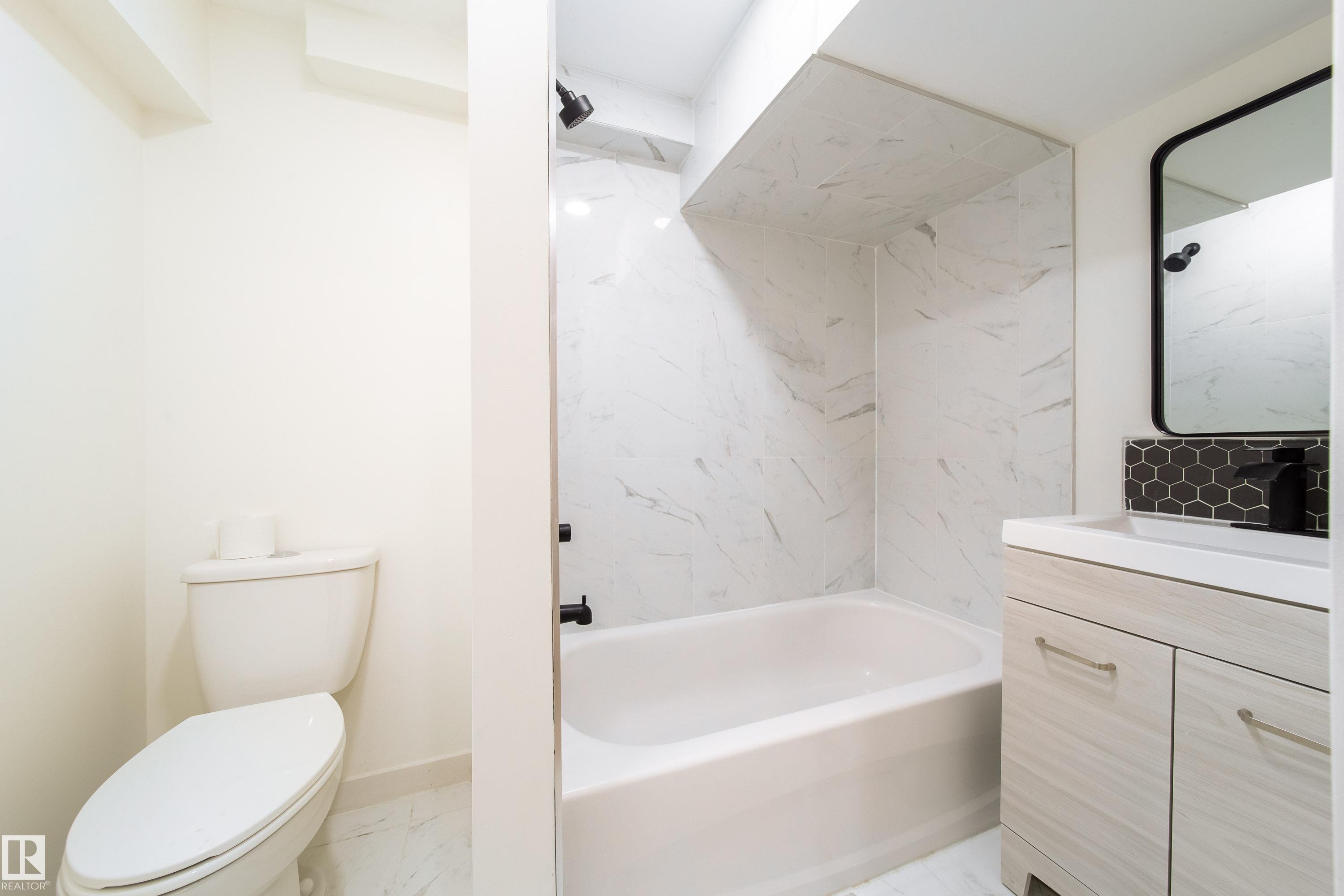 Photo 11 at 6708 132 Avenue NW, Delwood, Edmonton