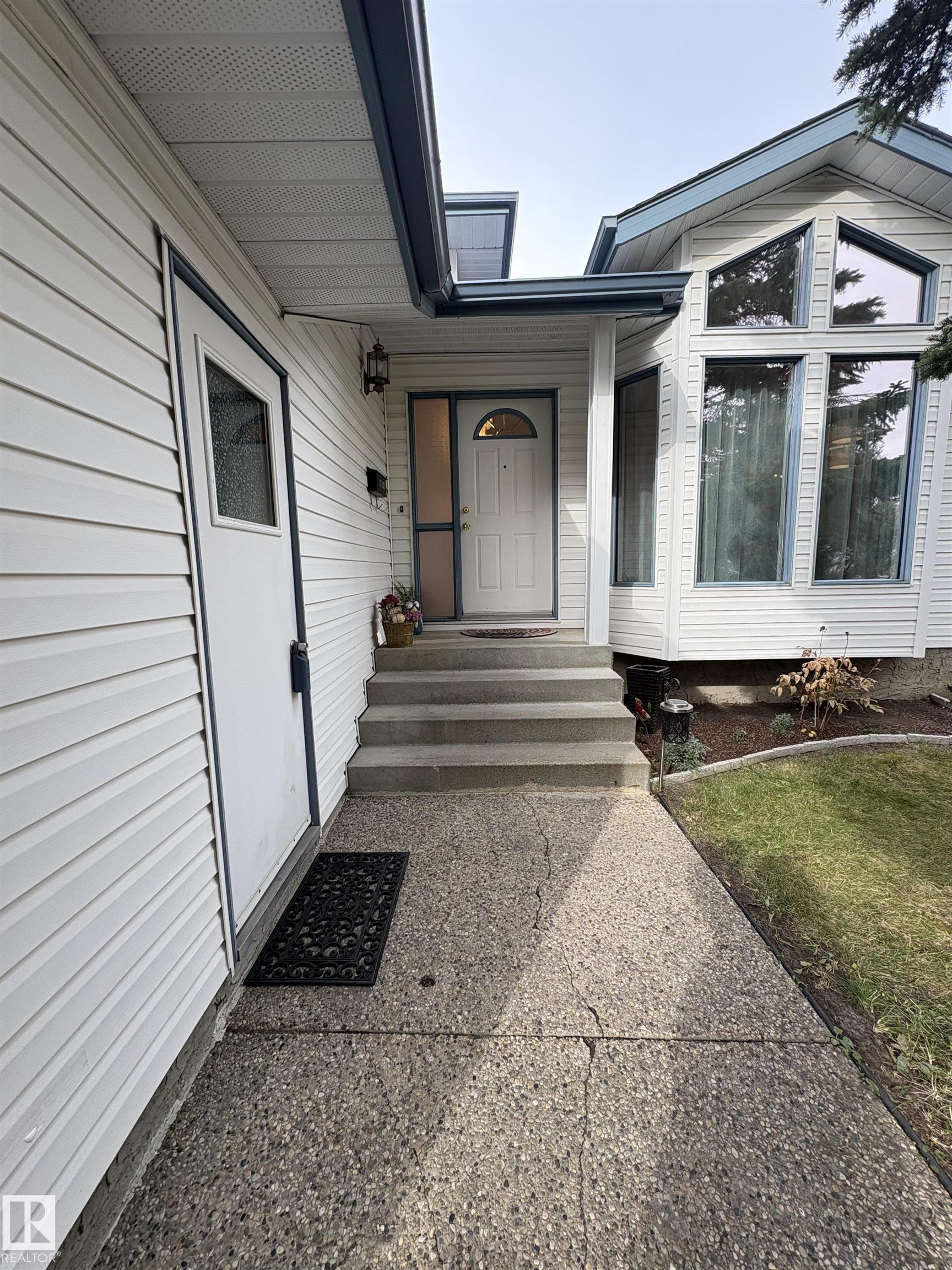 Photo 31 at 75 Woodside Crescent, Woodhaven, Spruce Grove