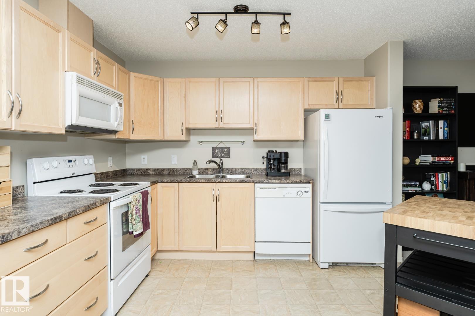 Photo 12 at 113 - 16035 132 Street NW, Oxford, Edmonton