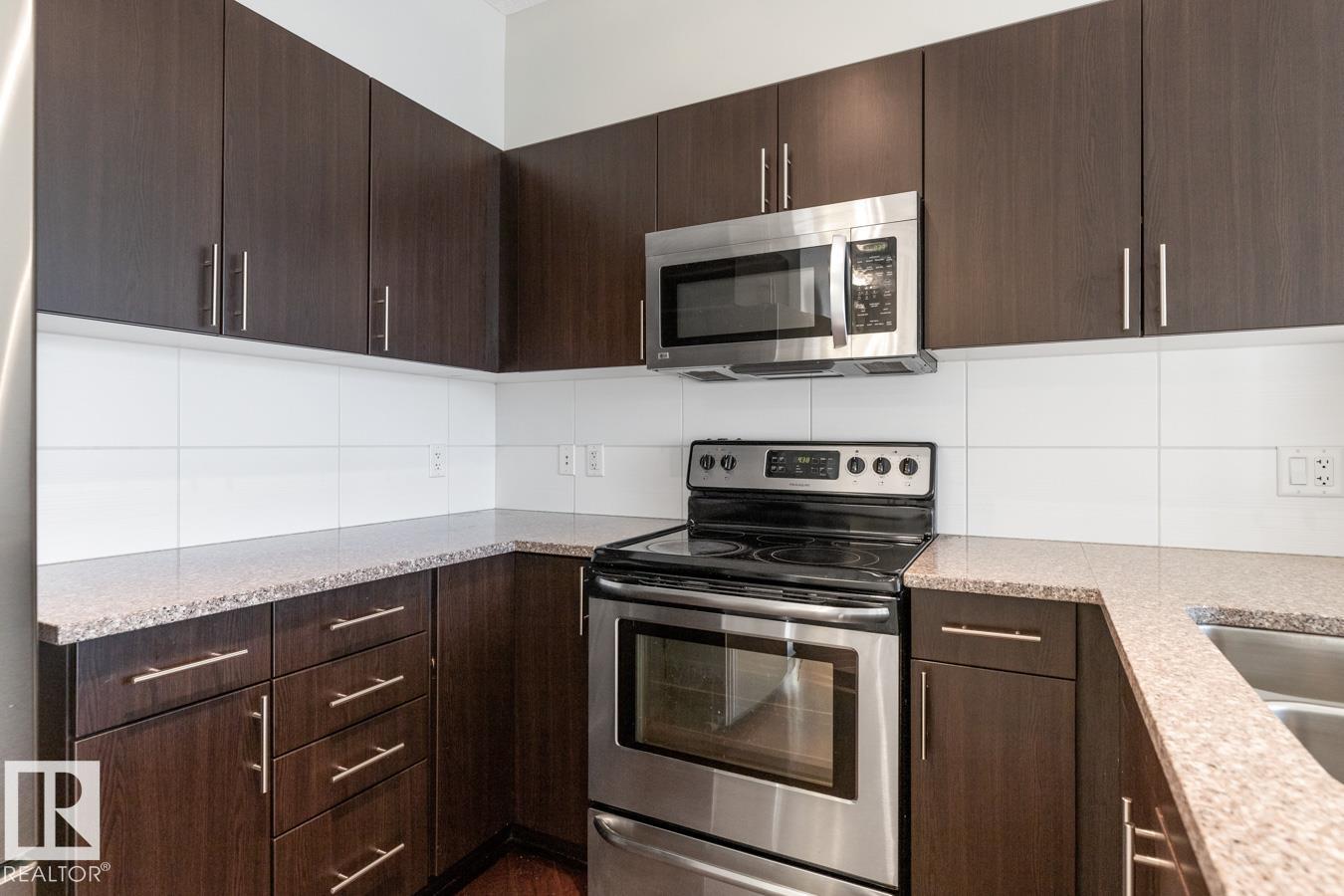 Photo 5 at 1004 - 10152 104 Street NW, Downtown, Edmonton