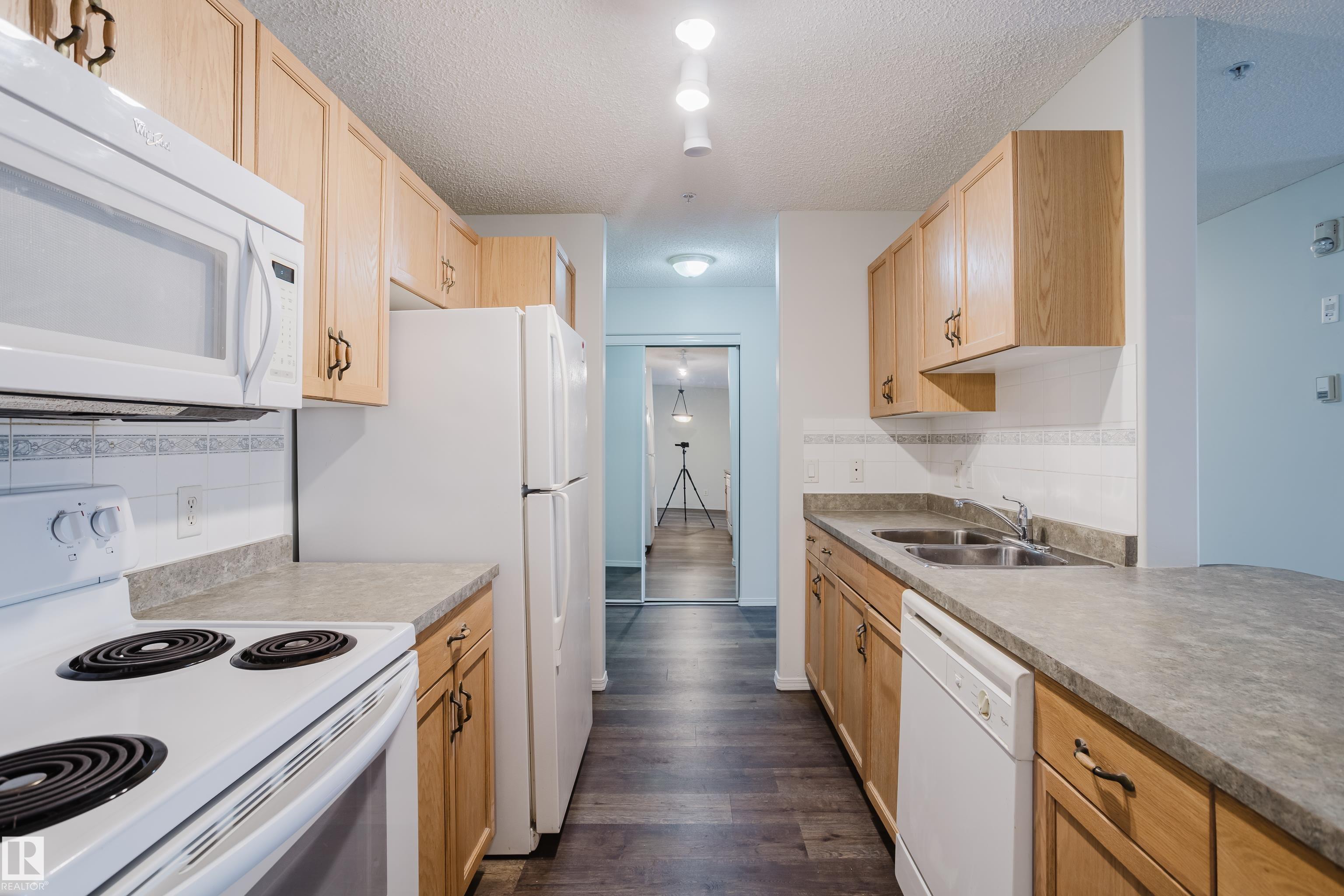 Photo 4 at 324 - 2903 Rabbit Hill Road NW, Hodgson, Edmonton