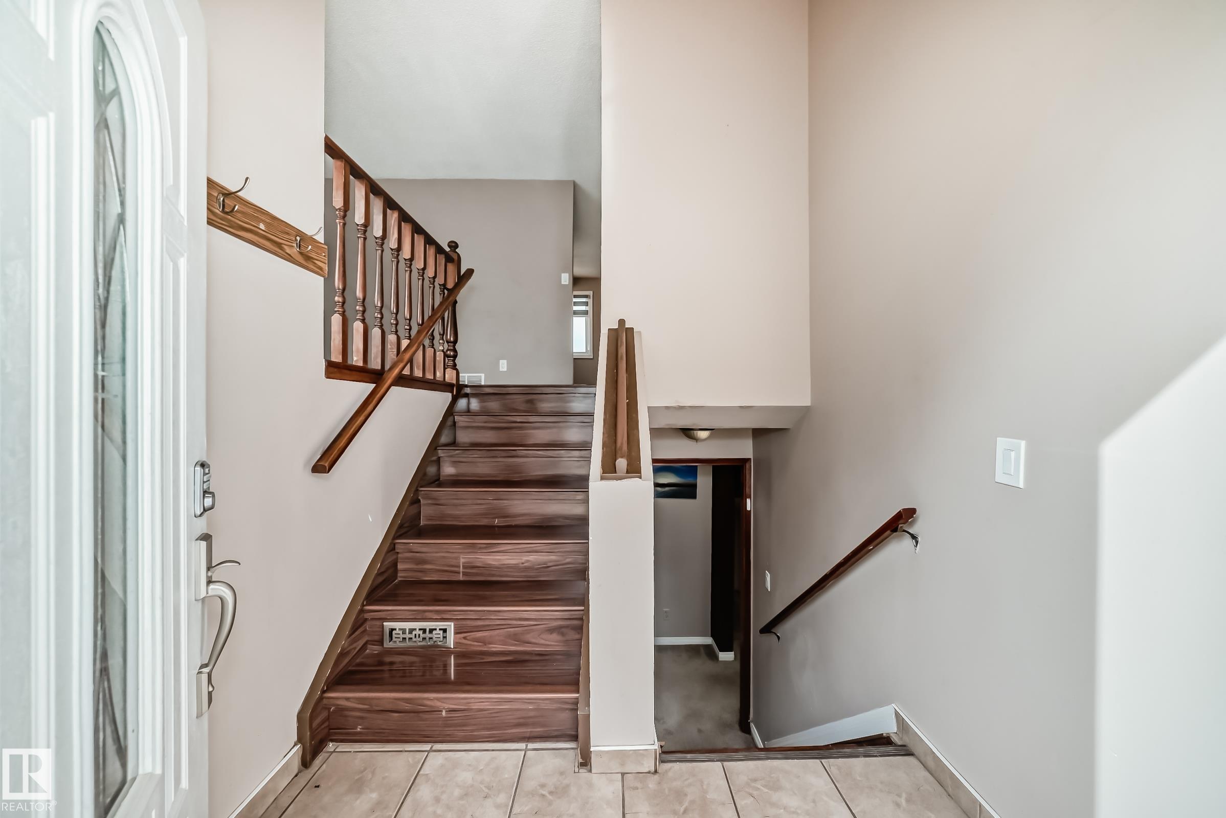 Photo 2 at 7026 11 Avenue NW, Menisa, Edmonton