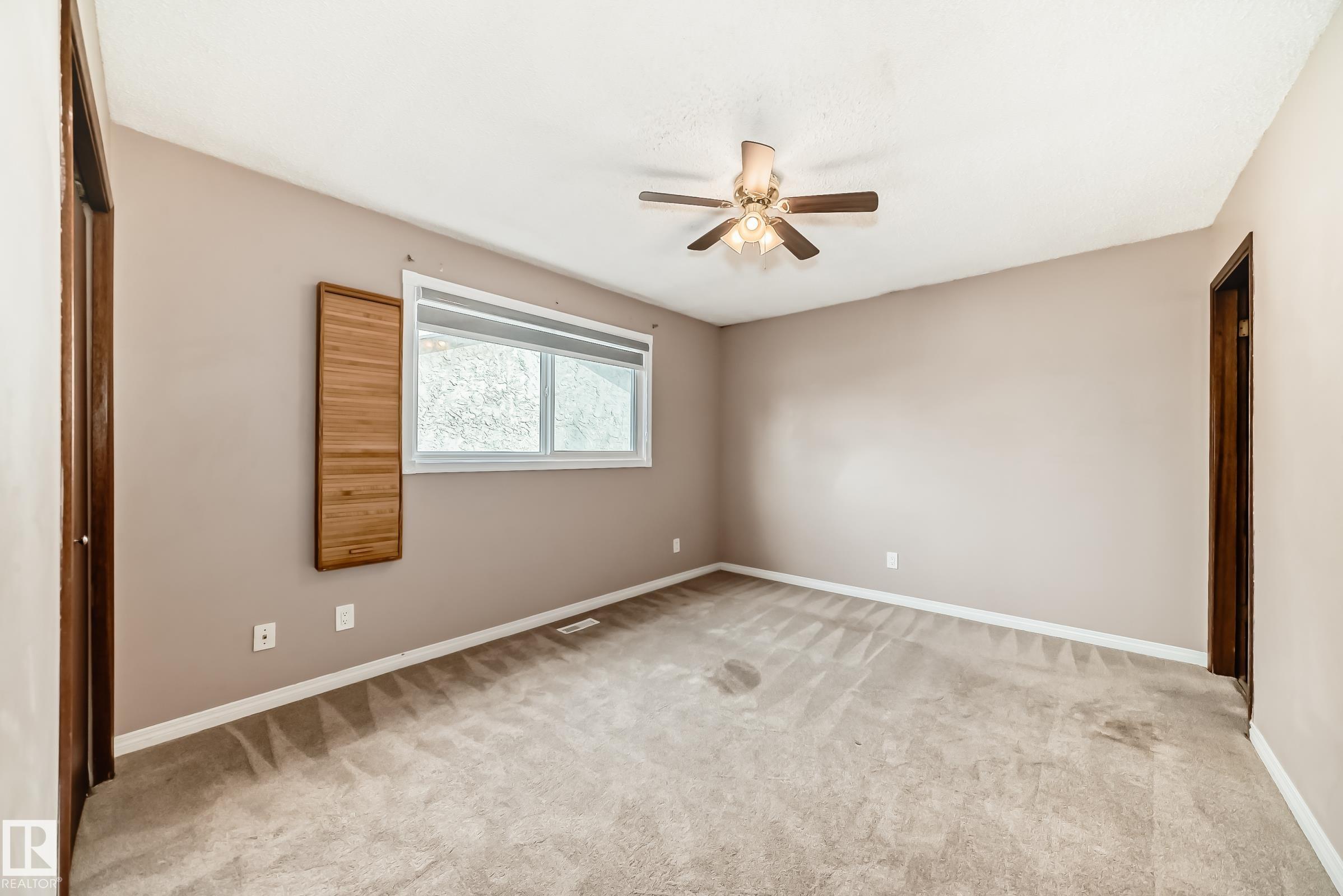 Photo 18 at 7026 11 Avenue NW, Menisa, Edmonton