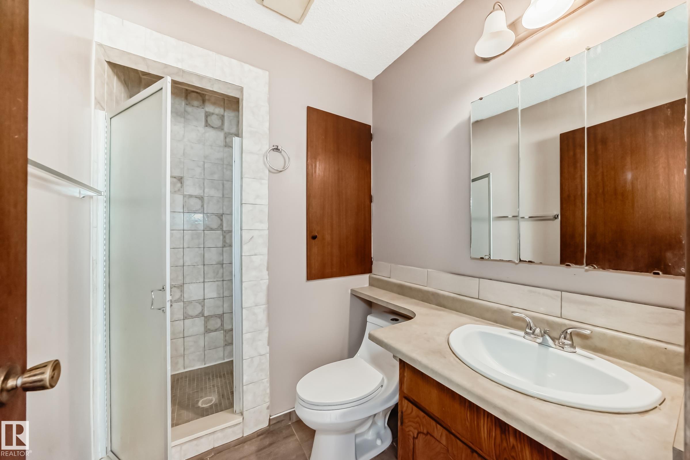 Photo 22 at 7026 11 Avenue NW, Menisa, Edmonton