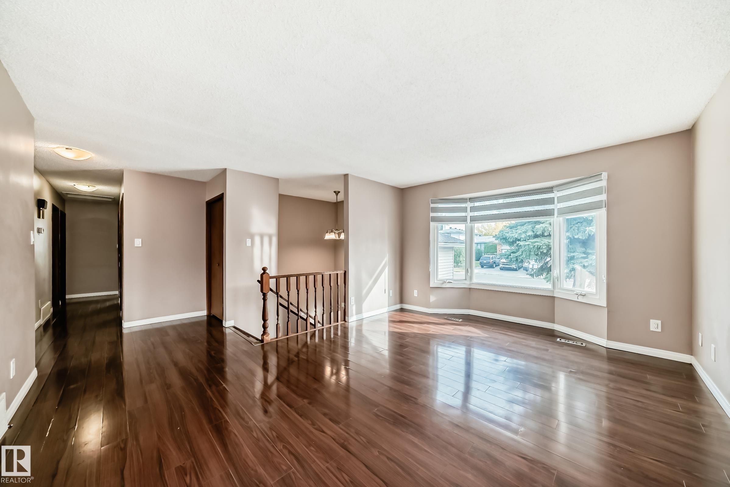 Photo 6 at 7026 11 Avenue NW, Menisa, Edmonton