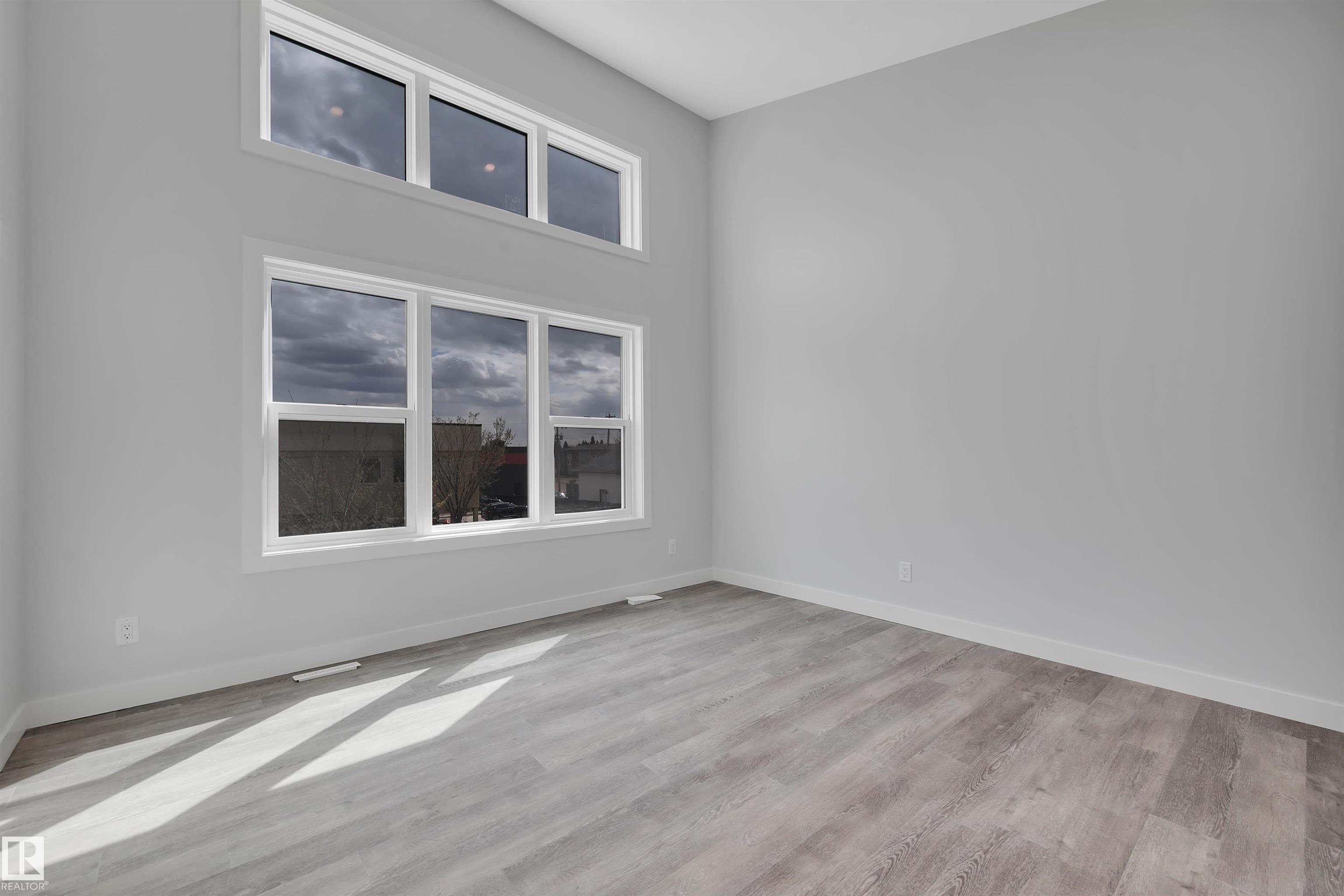 Photo 19 at 5006 48 Avenue, Linsford Park, Leduc