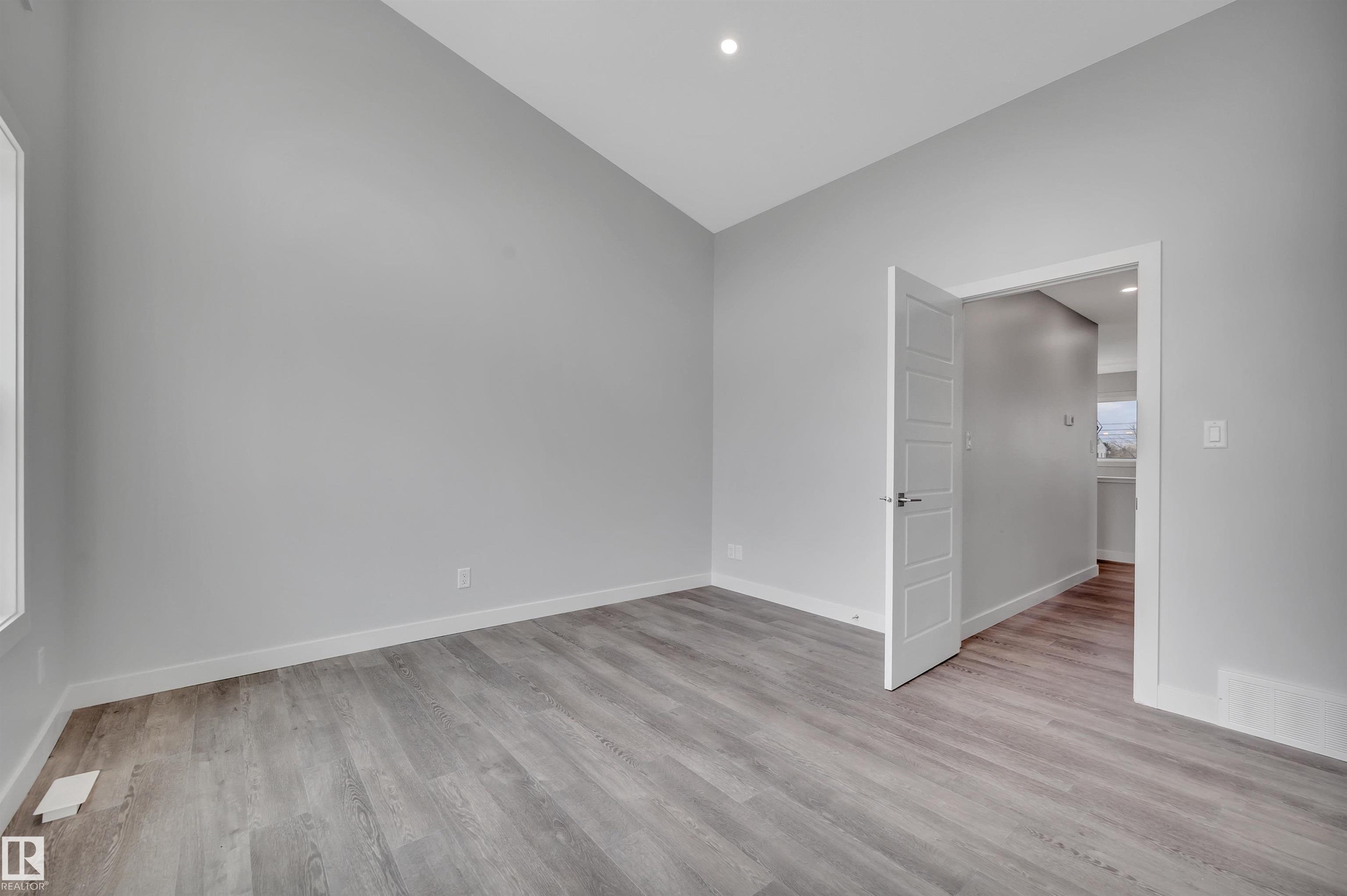 Photo 20 at 5006 48 Avenue, Linsford Park, Leduc