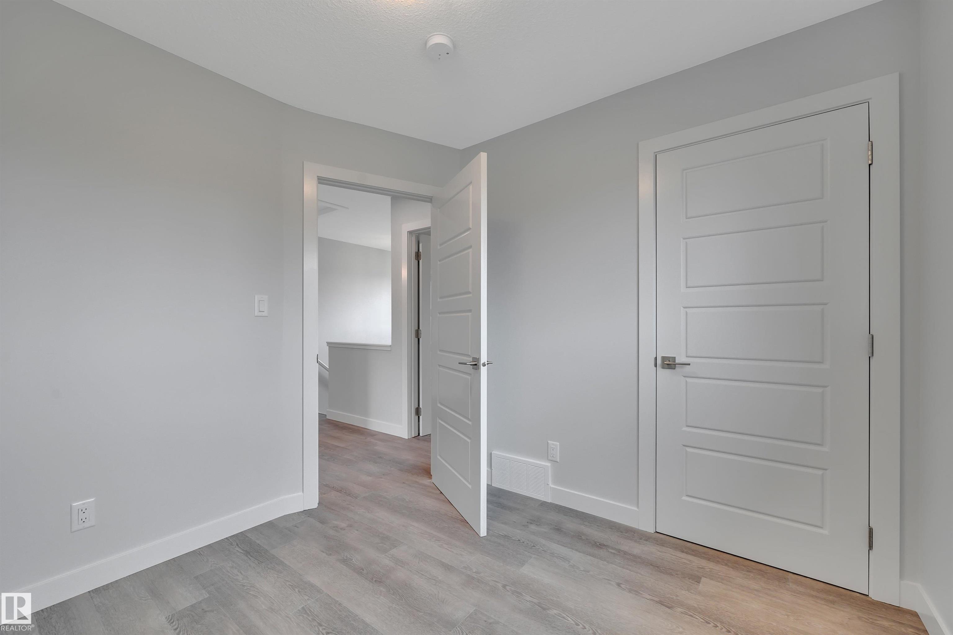 Photo 26 at 5006 48 Avenue, Linsford Park, Leduc