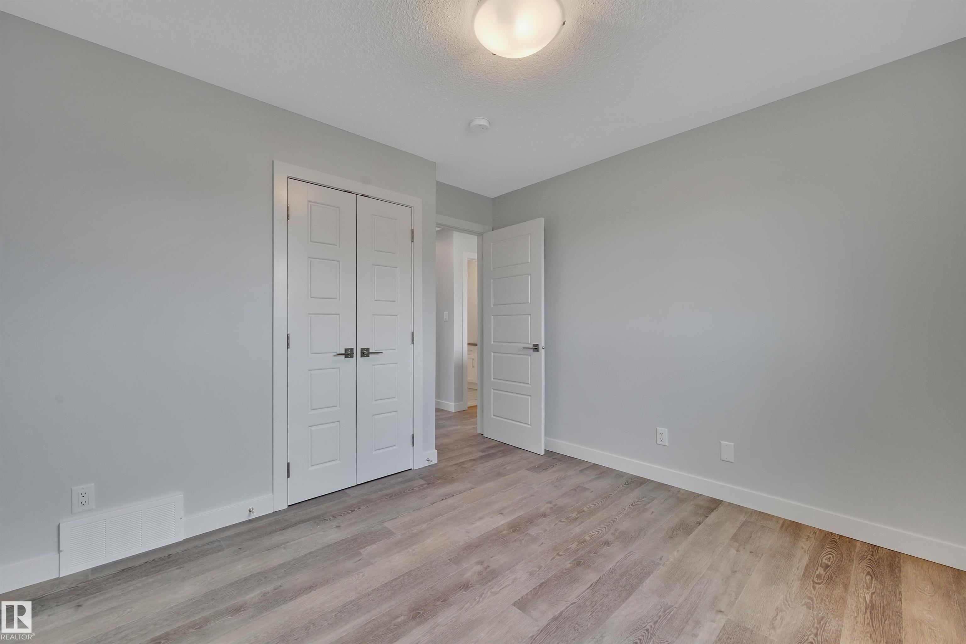 Photo 28 at 5006 48 Avenue, Linsford Park, Leduc