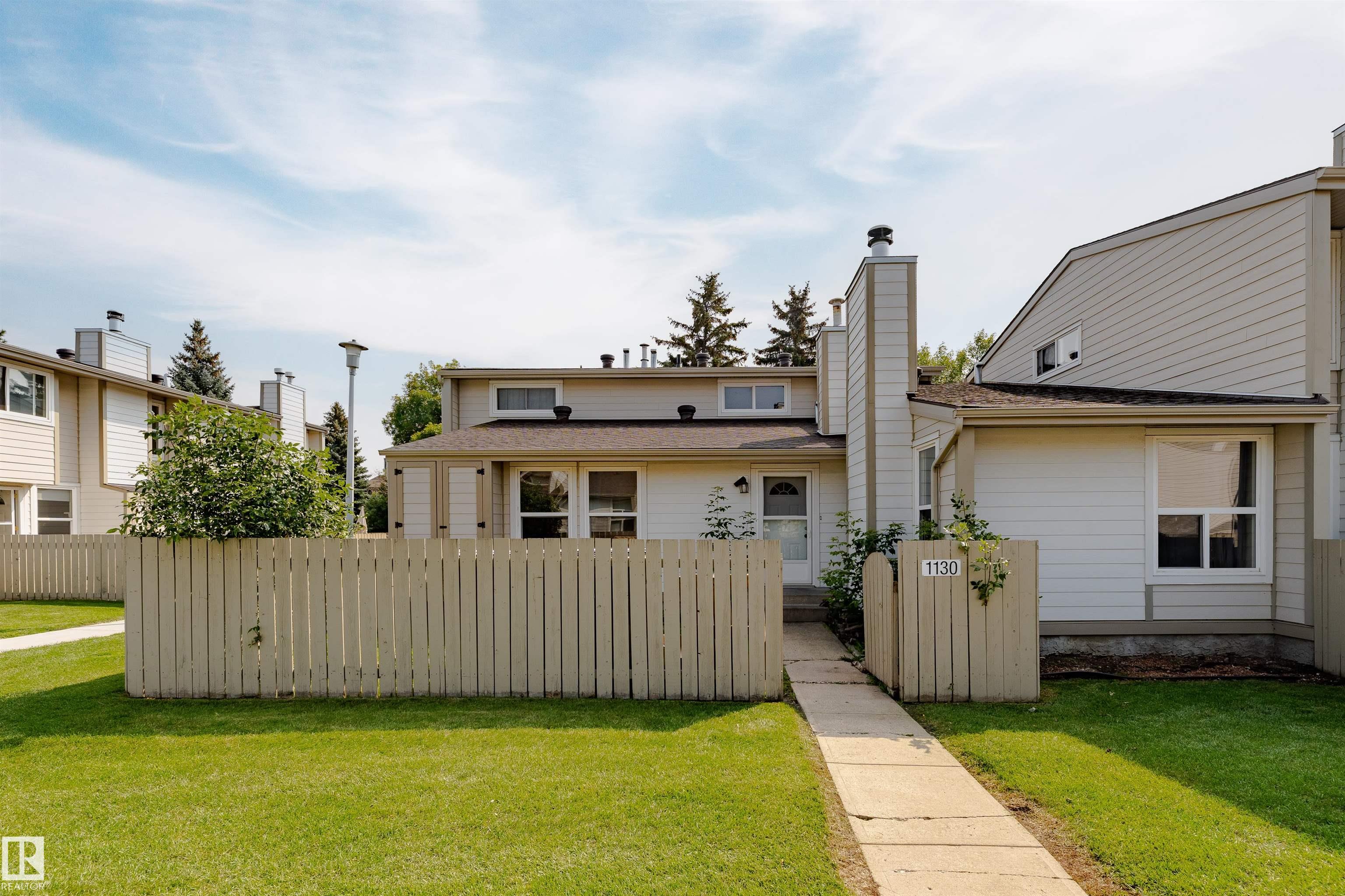 Photo 2 at 1130 Knottwood Road NW, Ekota, Edmonton