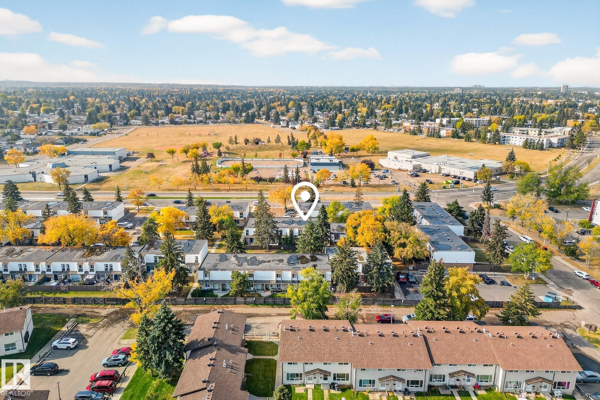 Photo 2 at H5 - 1 Garden Grove NW, Duggan, Edmonton