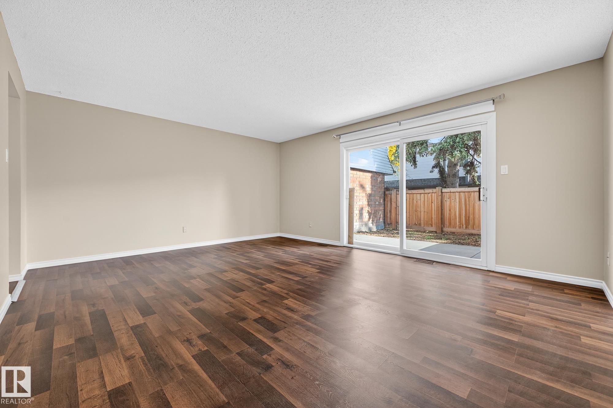 Photo 11 at H5 - 1 Garden Grove NW, Duggan, Edmonton