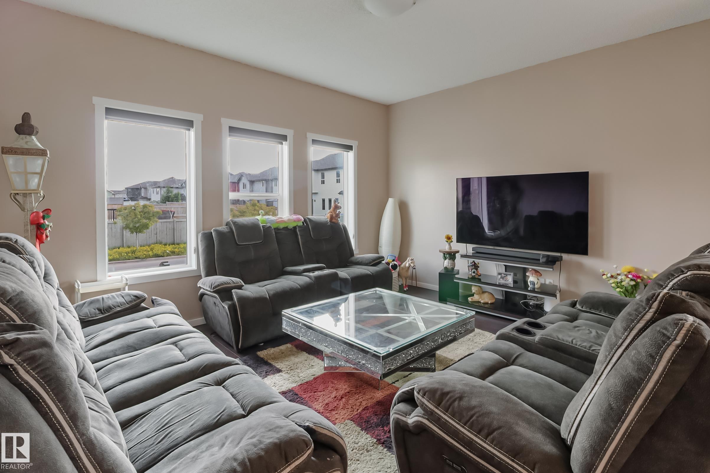 Photo 23 at 1404 29 Street NW, Laurel, Edmonton