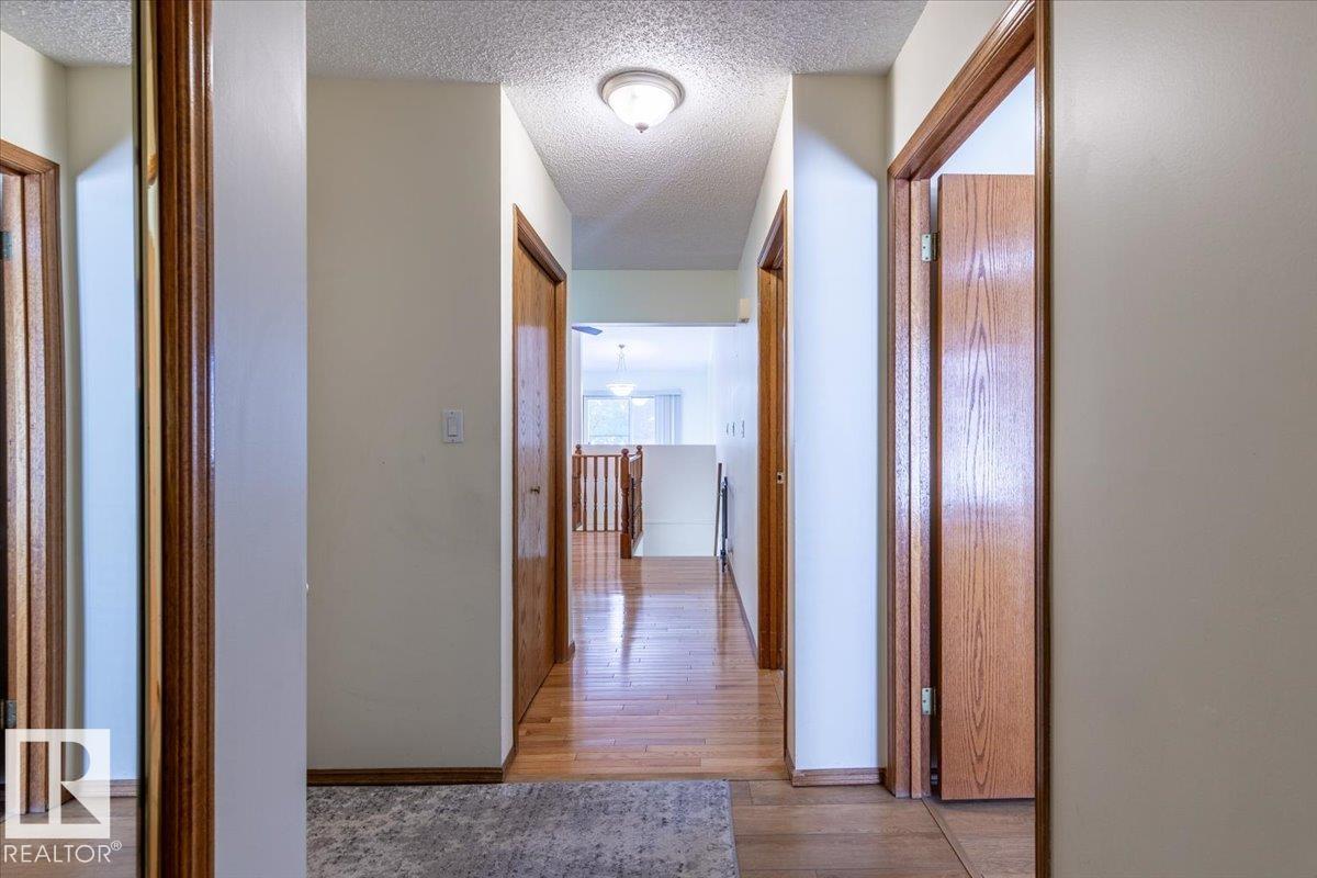 Photo 2 at 4829 32 Avenue NW, Weinlos, Edmonton
