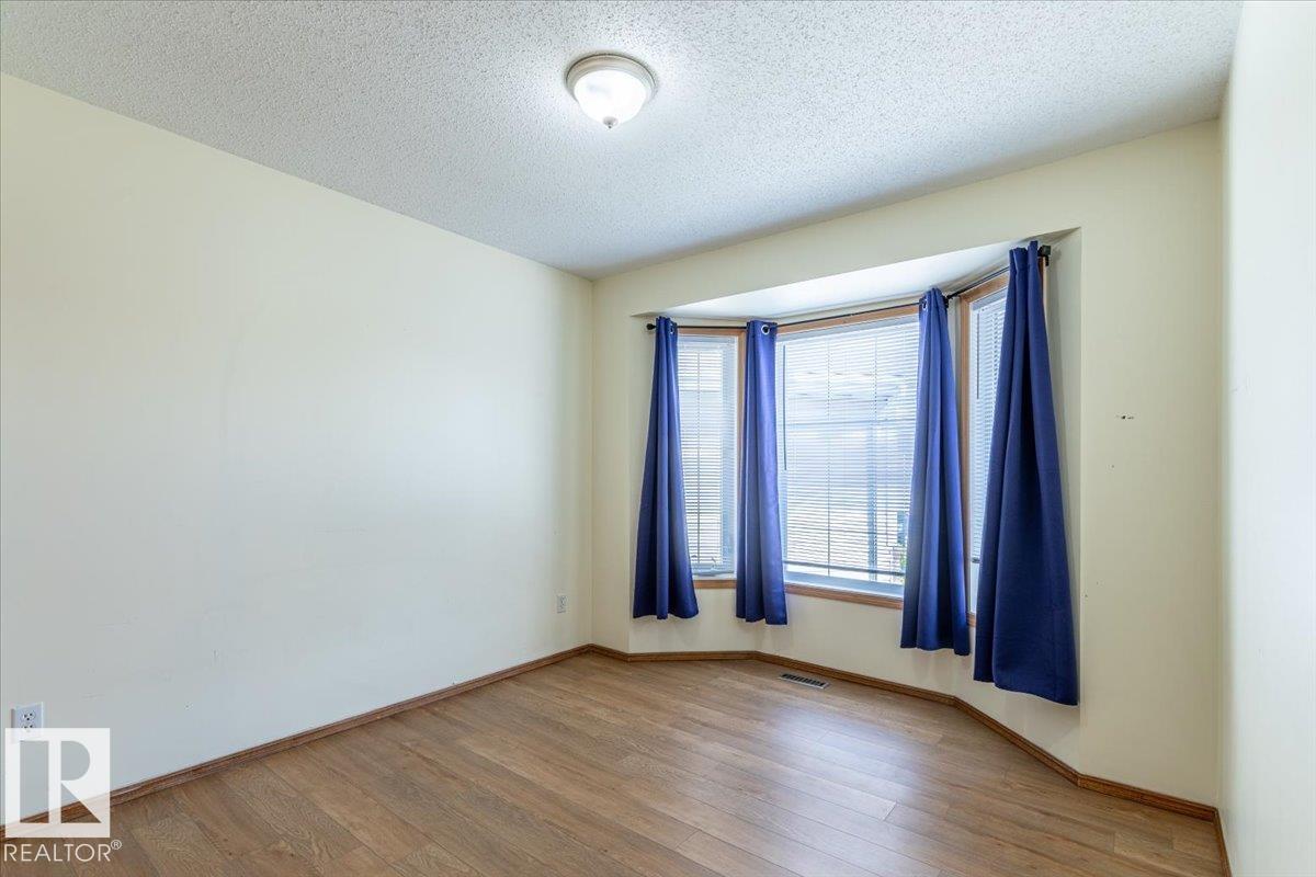 Photo 3 at 4829 32 Avenue NW, Weinlos, Edmonton