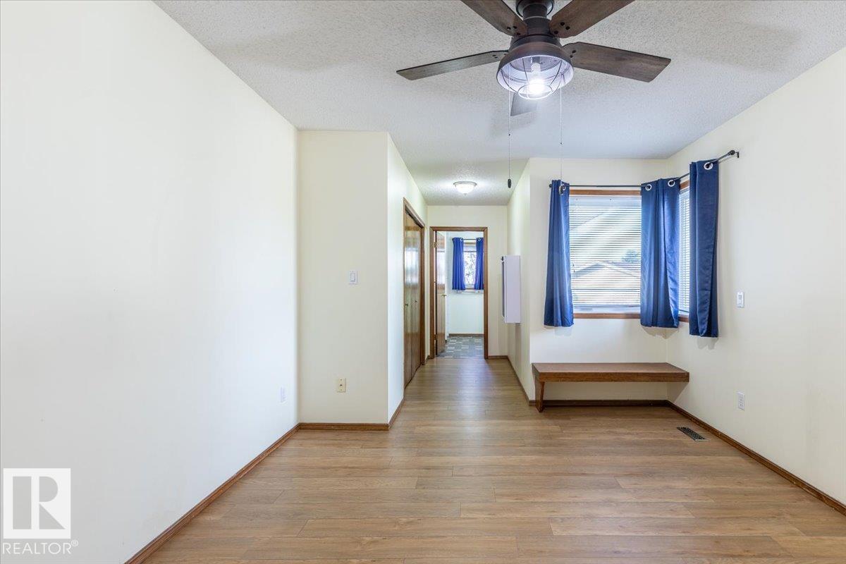 Photo 6 at 4829 32 Avenue NW, Weinlos, Edmonton