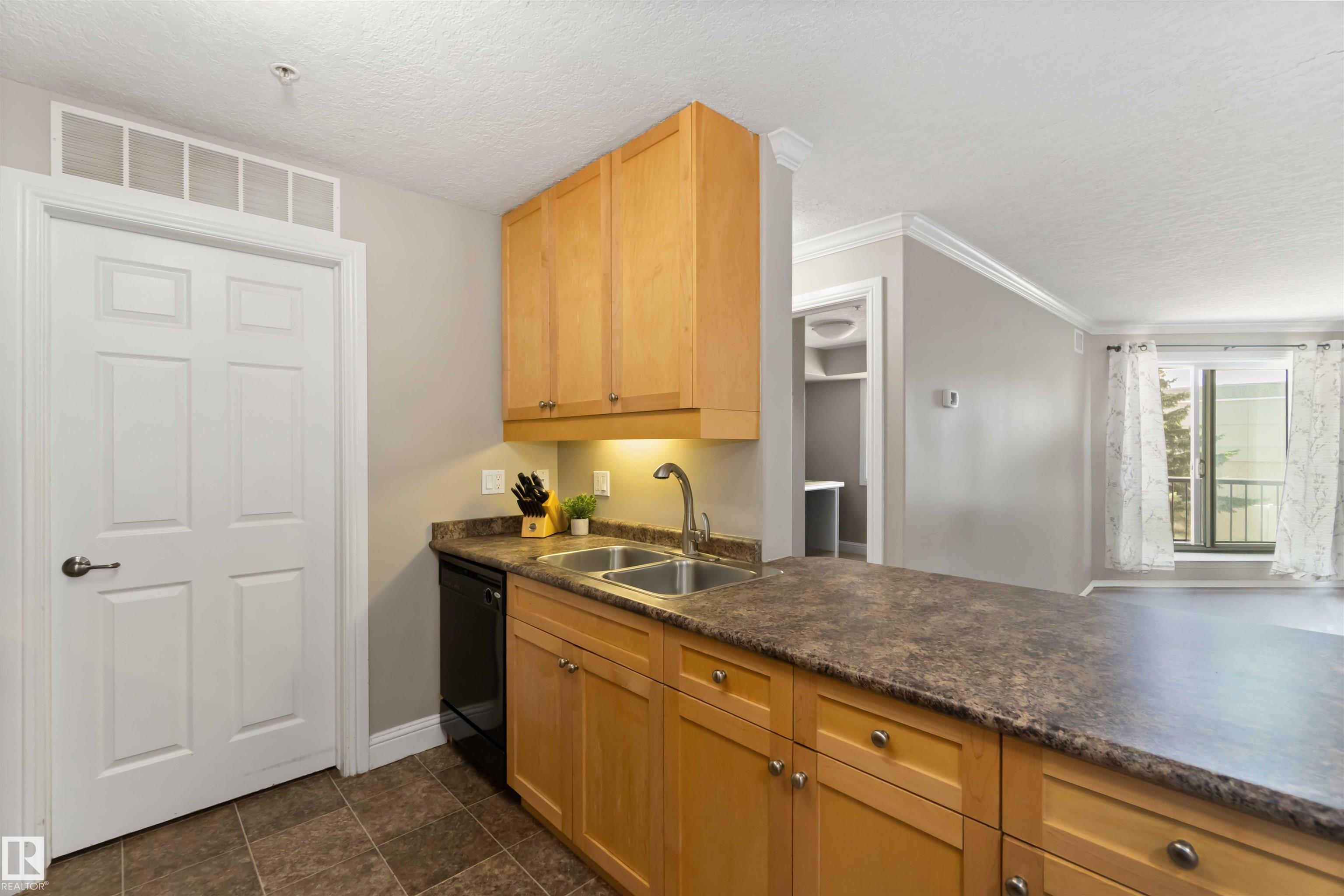 Photo 12 at 210 - 13111 140 Avenue NW, Pembina, Edmonton