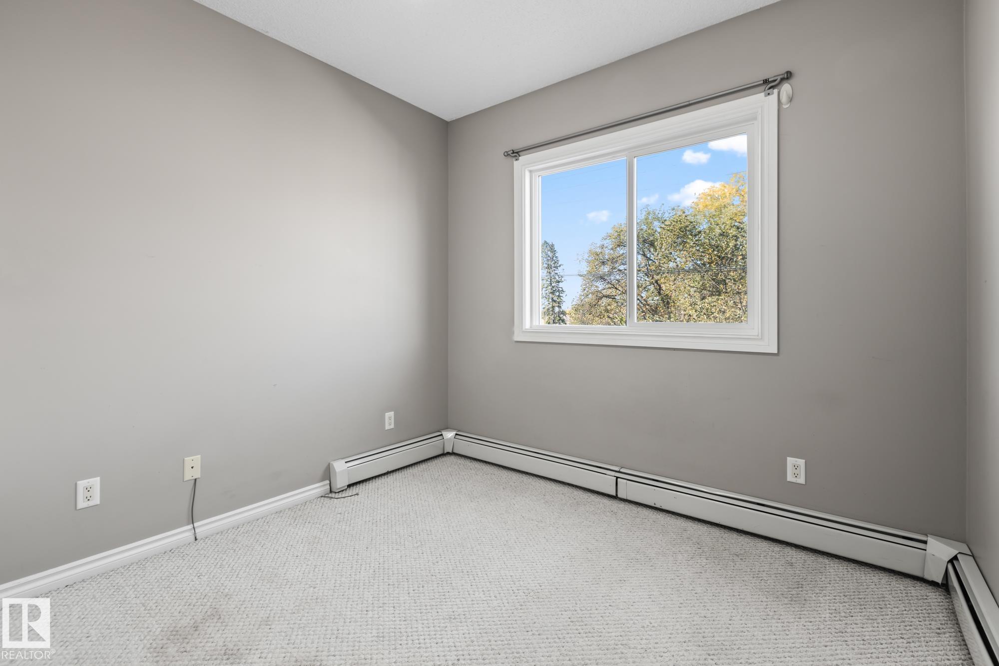 Photo 14 at 303 - 10118 95 Street NW, Boyle Street, Edmonton