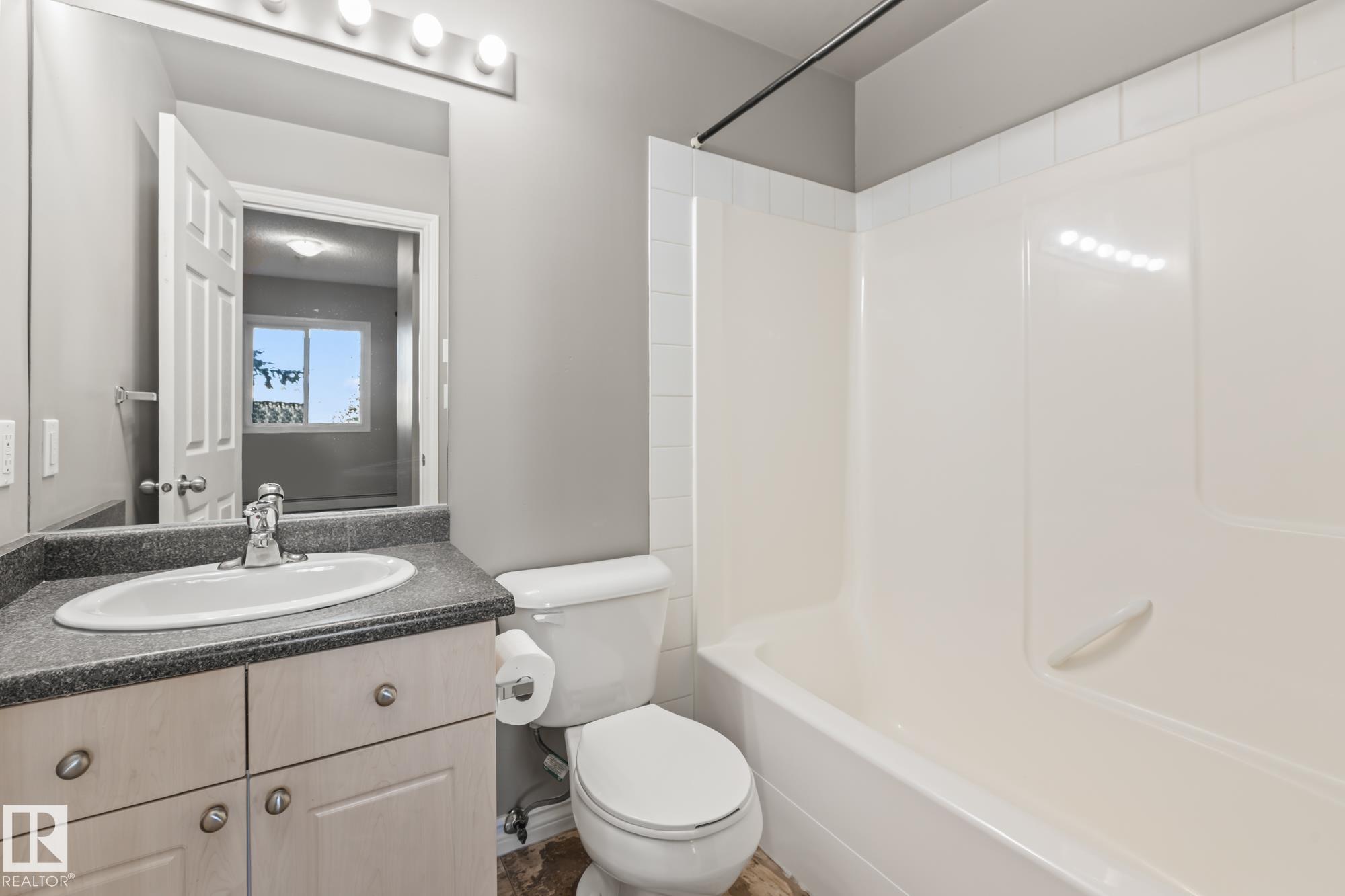 Photo 22 at 303 - 10118 95 Street NW, Boyle Street, Edmonton
