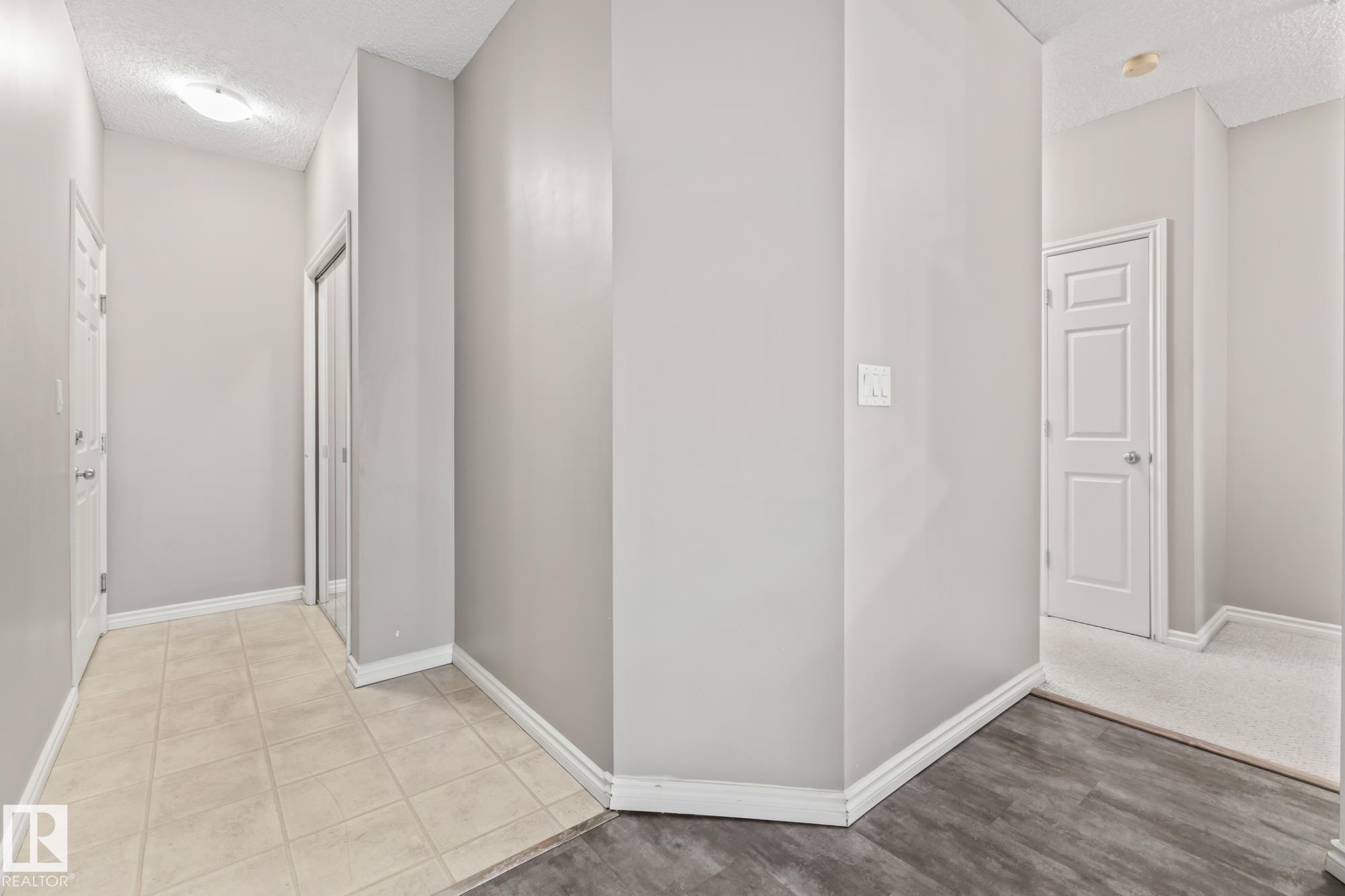 Photo 10 at 303 - 10118 95 Street NW, Boyle Street, Edmonton