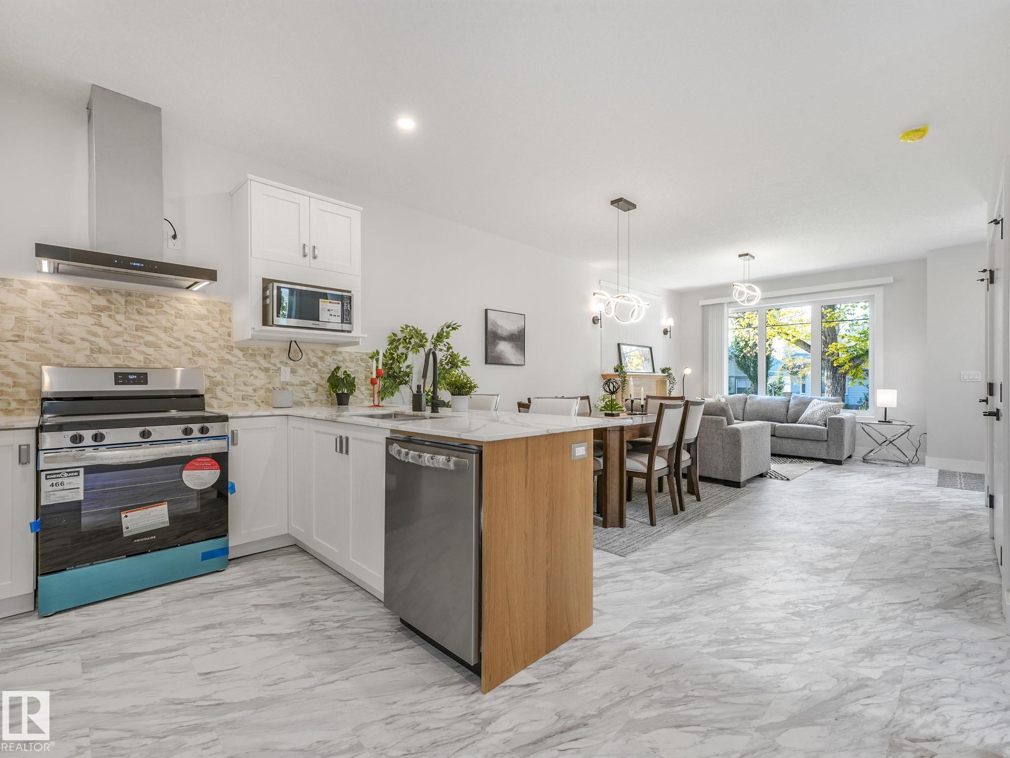 Photo 16 at 11219 125 Street NW, Inglewood, Edmonton