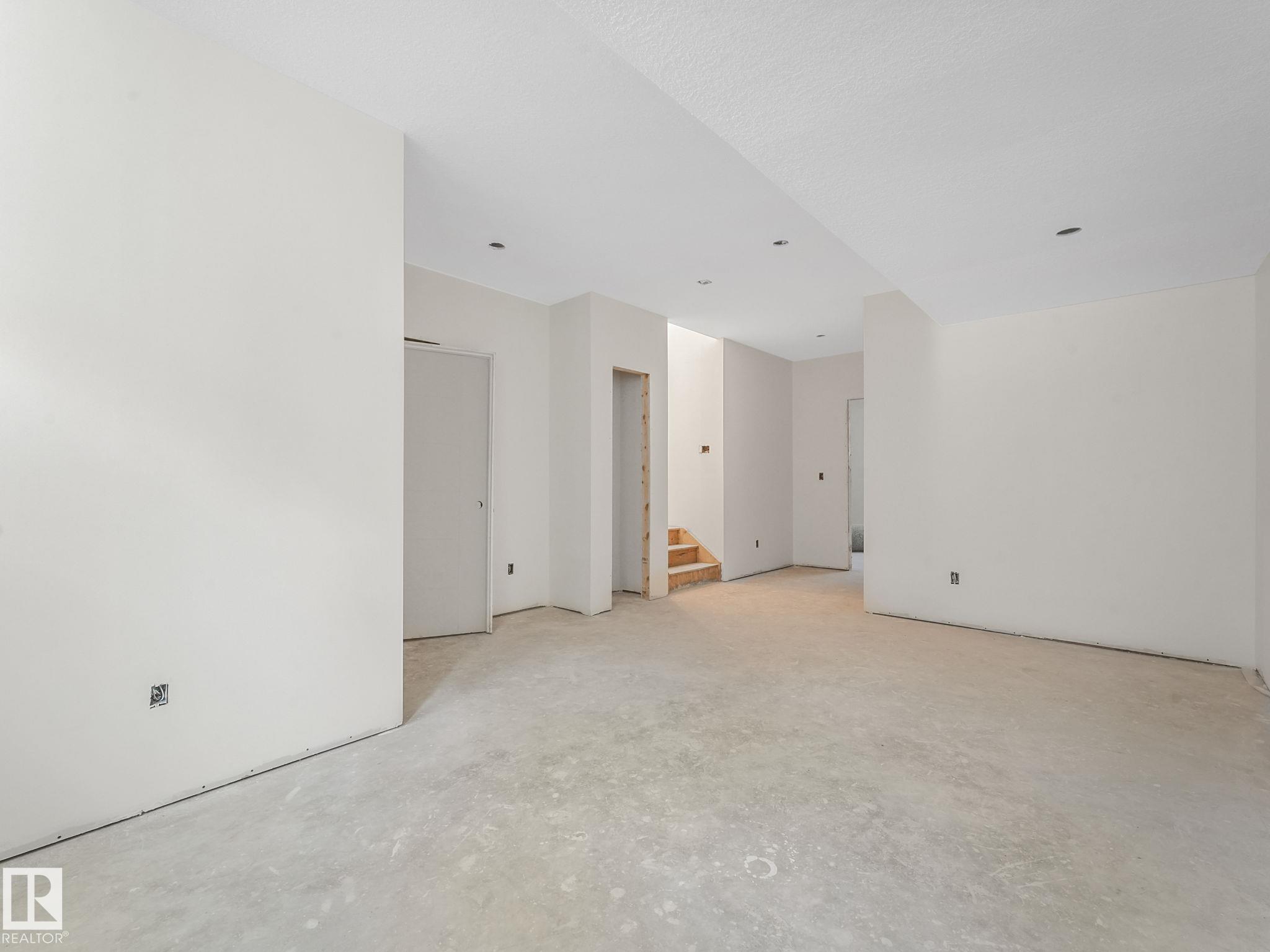 Photo 42 at 11219 125 Street NW, Inglewood, Edmonton