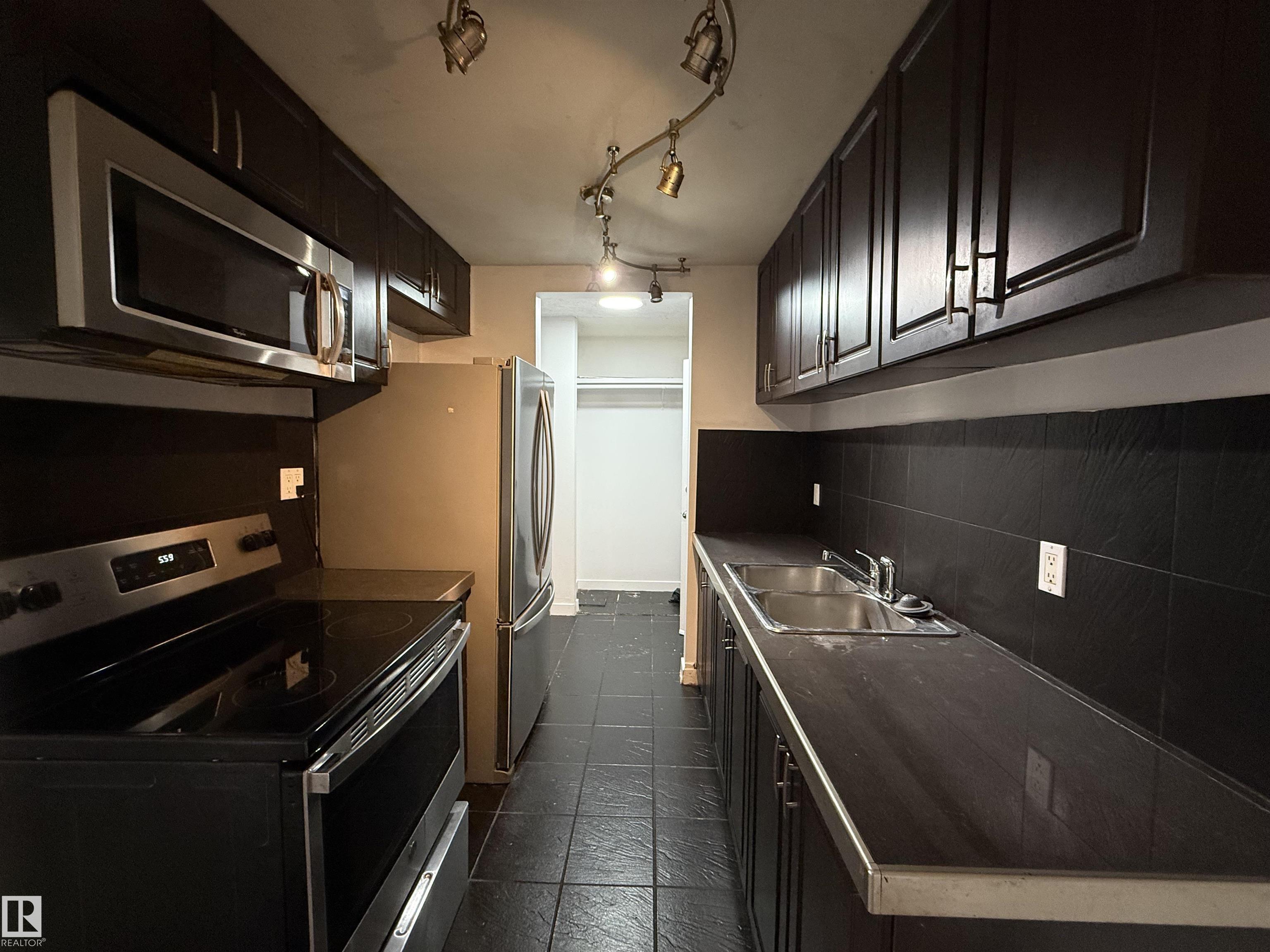 Photo 4 at 4C - 5715 133, Belvedere, Edmonton